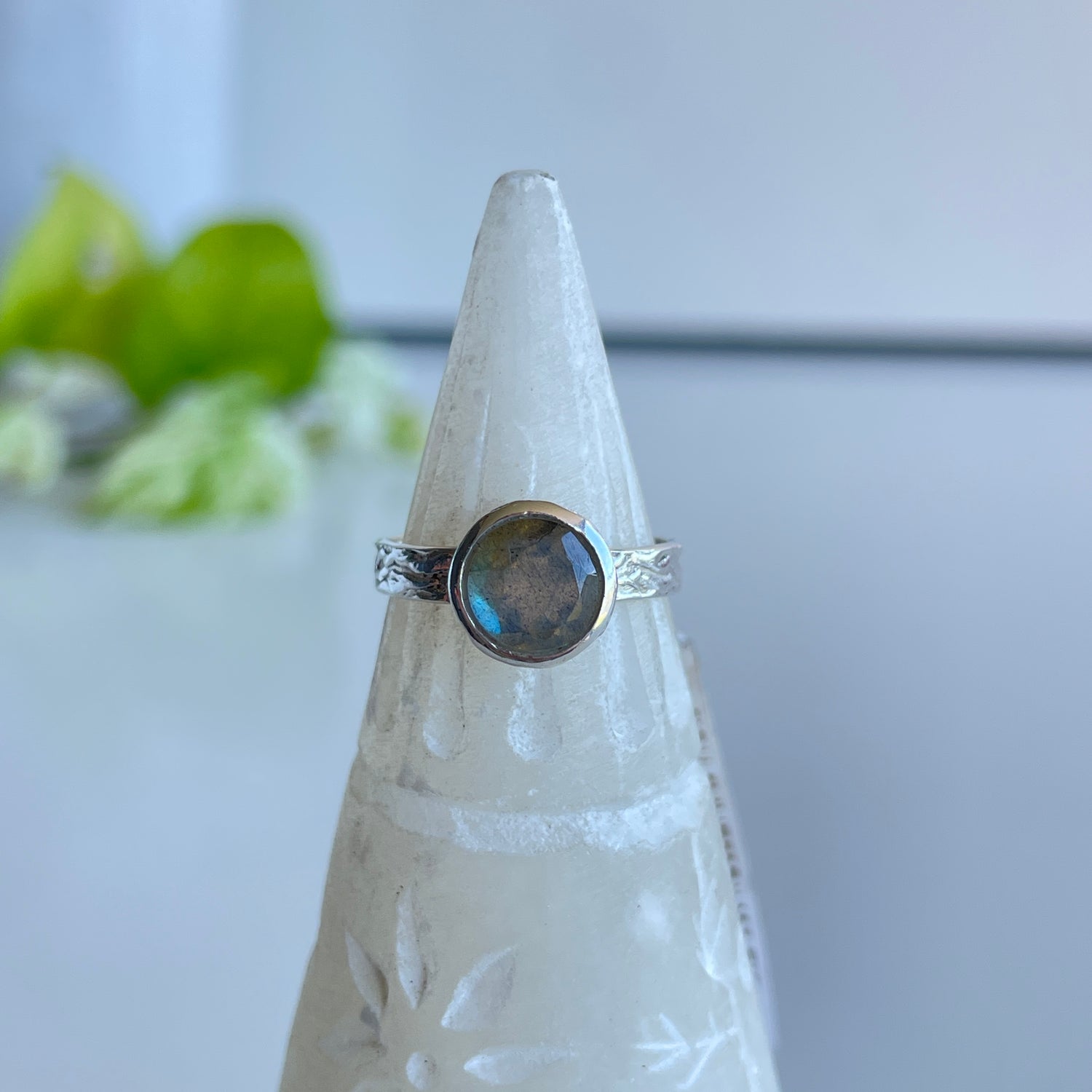 Labradorite Round Faceted Ring 4179