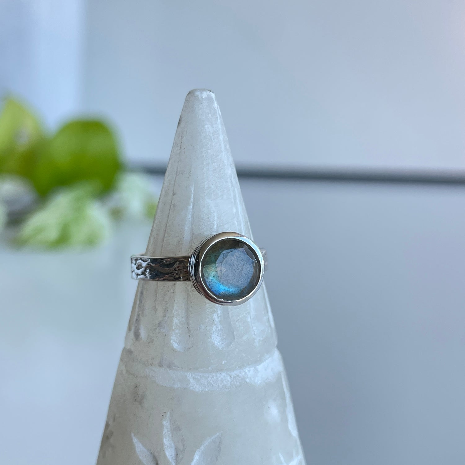 Labradorite Round Faceted Ring 4179