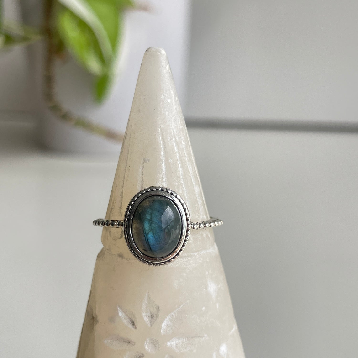 Labradorite Oval Ring Sz10