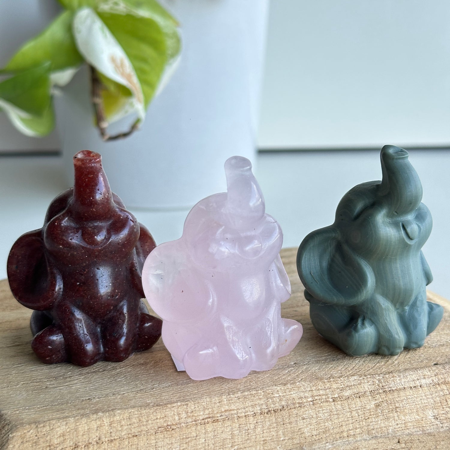 Crystal Sitting Elephant