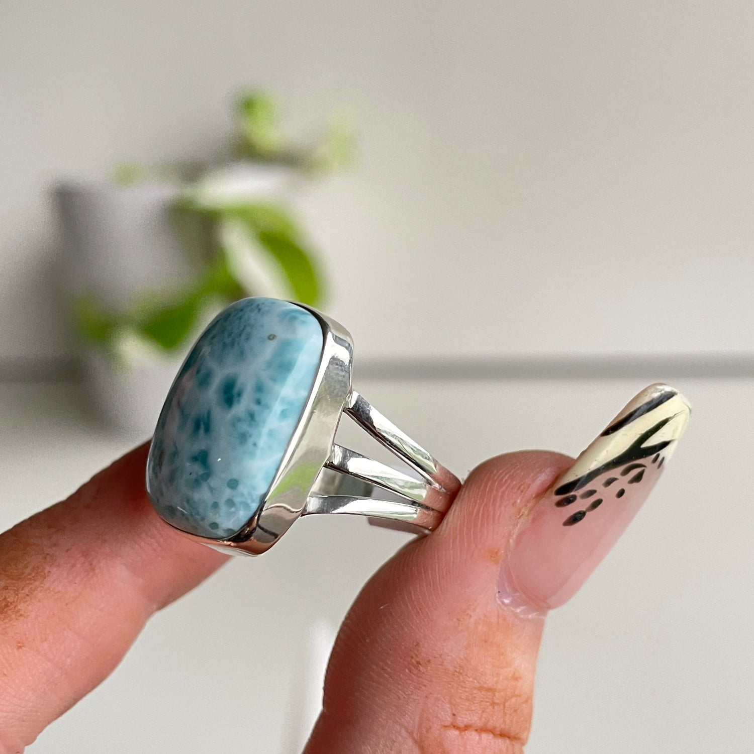Larimar Rectangle Ring Sz9