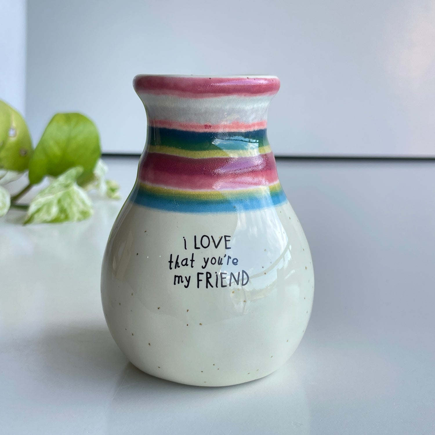 I Love That You're My Friend Vase000017