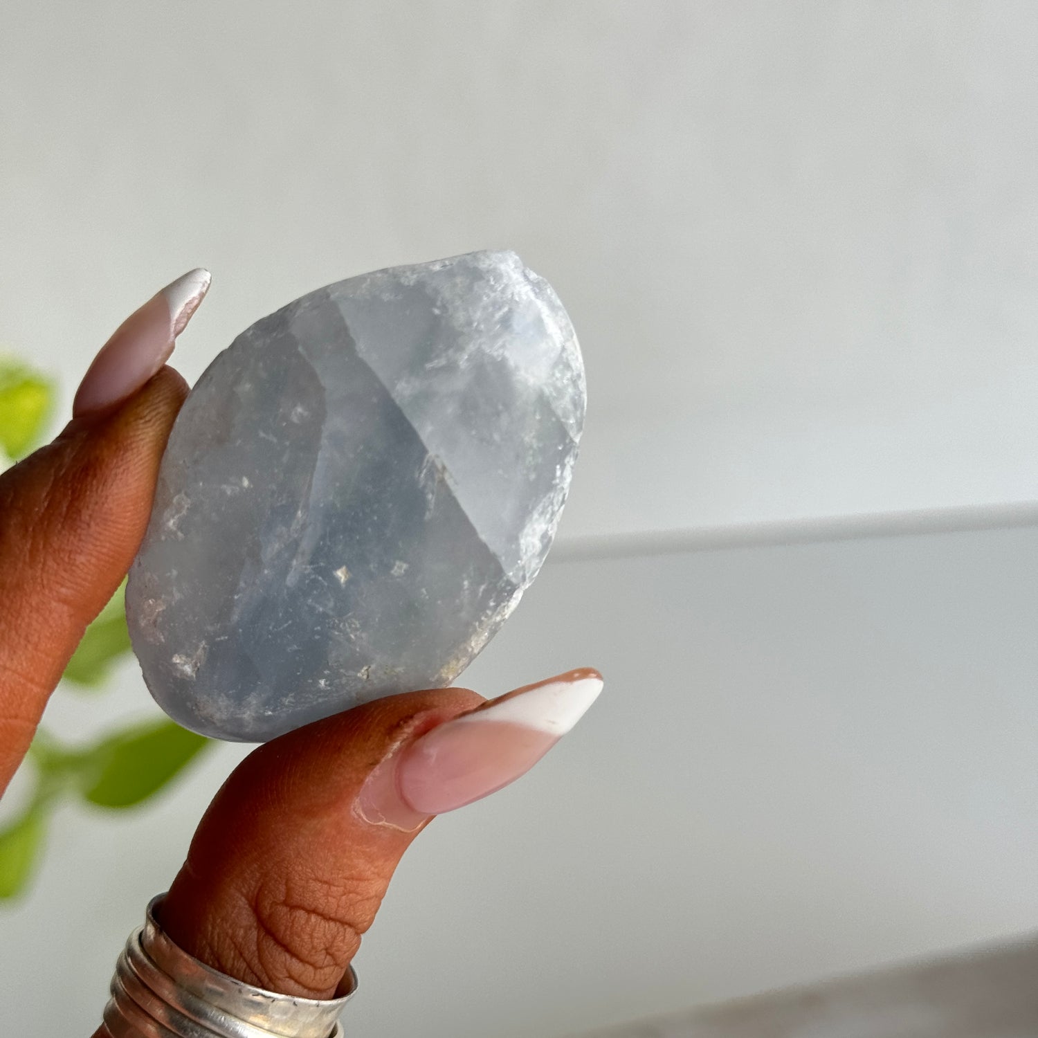 Celestite Tumbled Med
