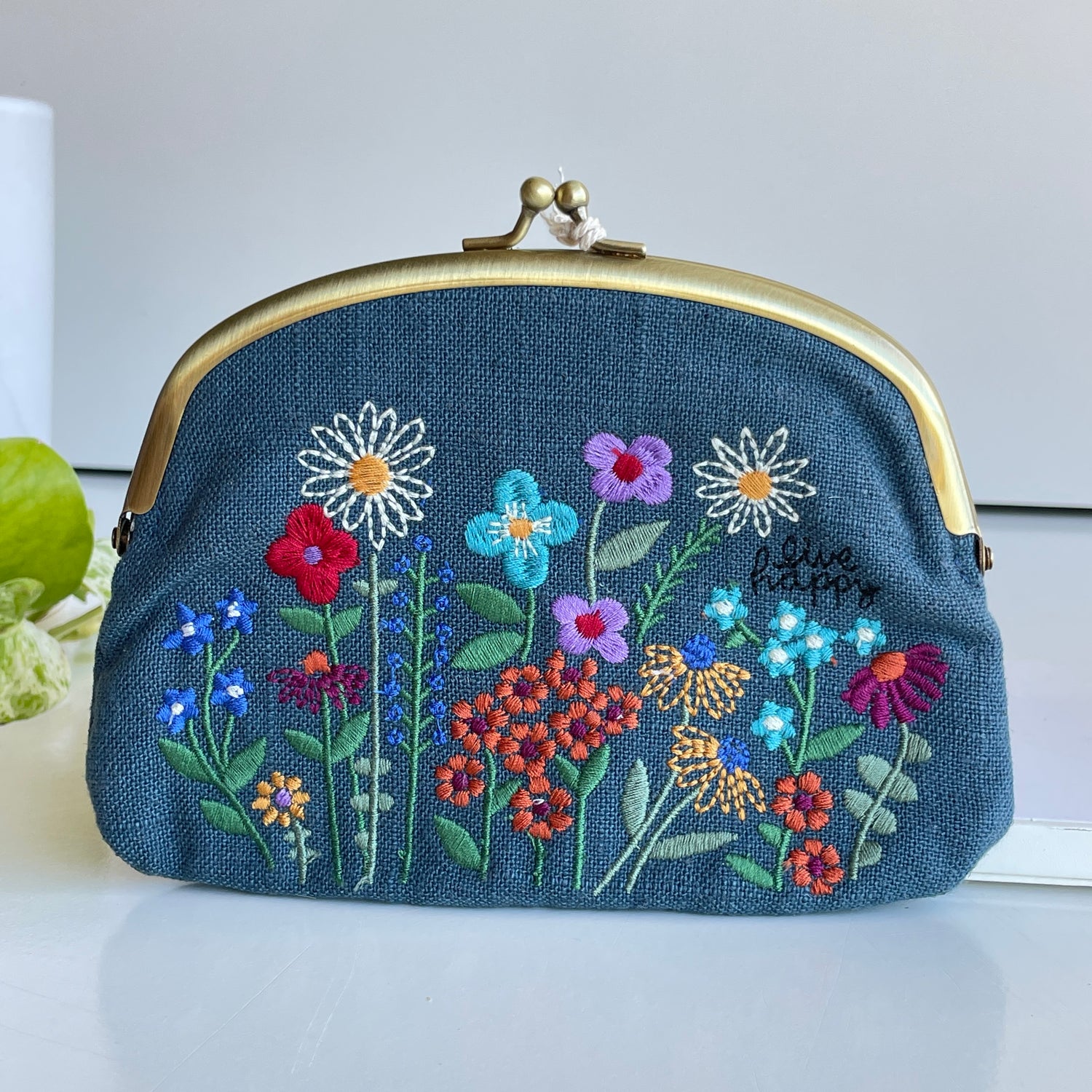 Live Happy Purse CPRS164