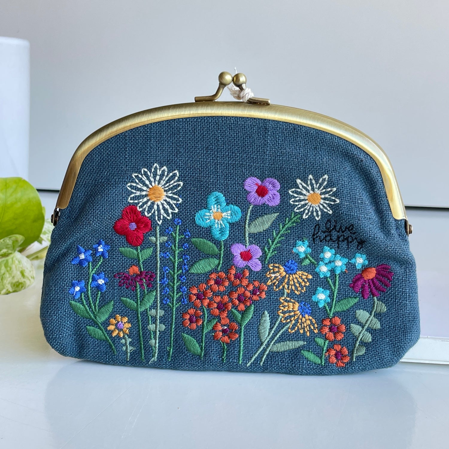 Live Happy Purse CPRS164