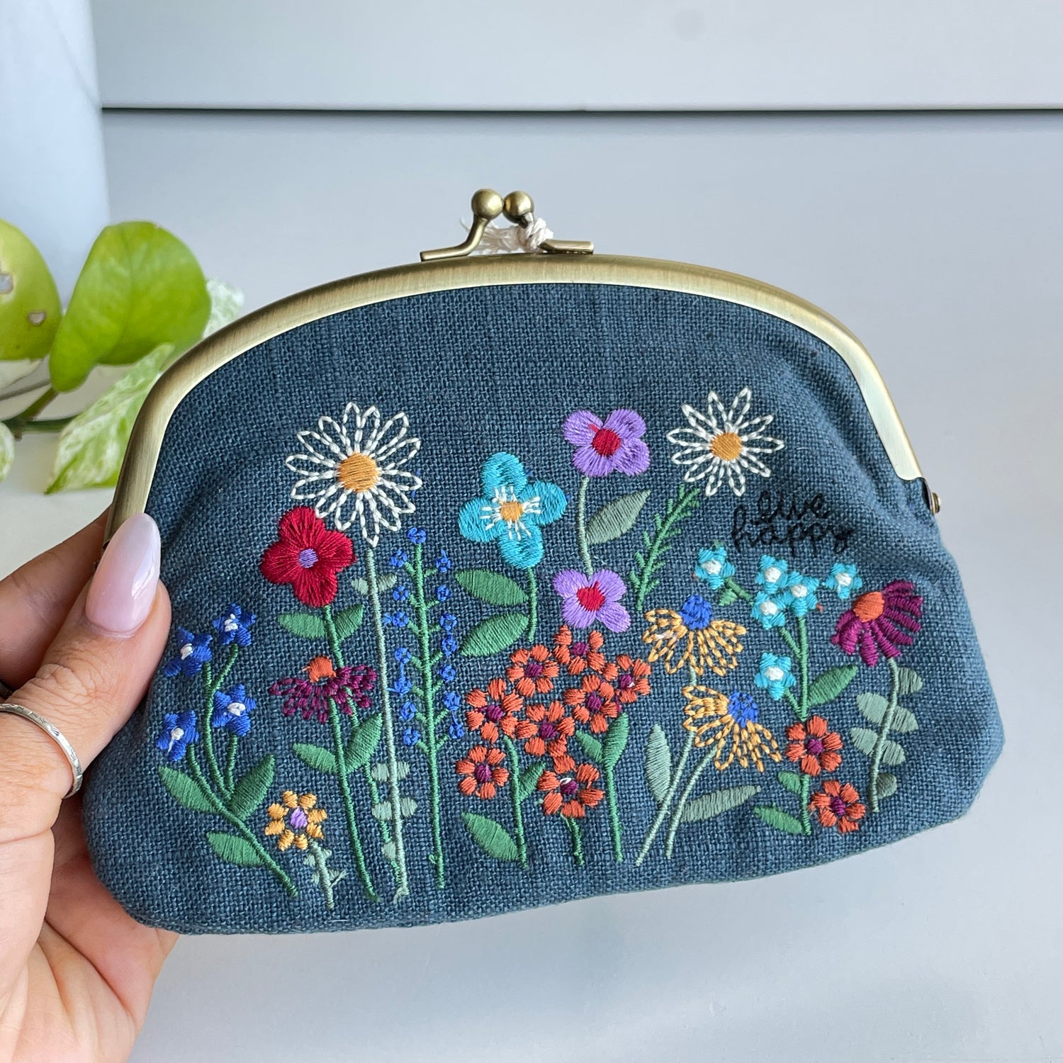 Live Happy Purse CPRS164