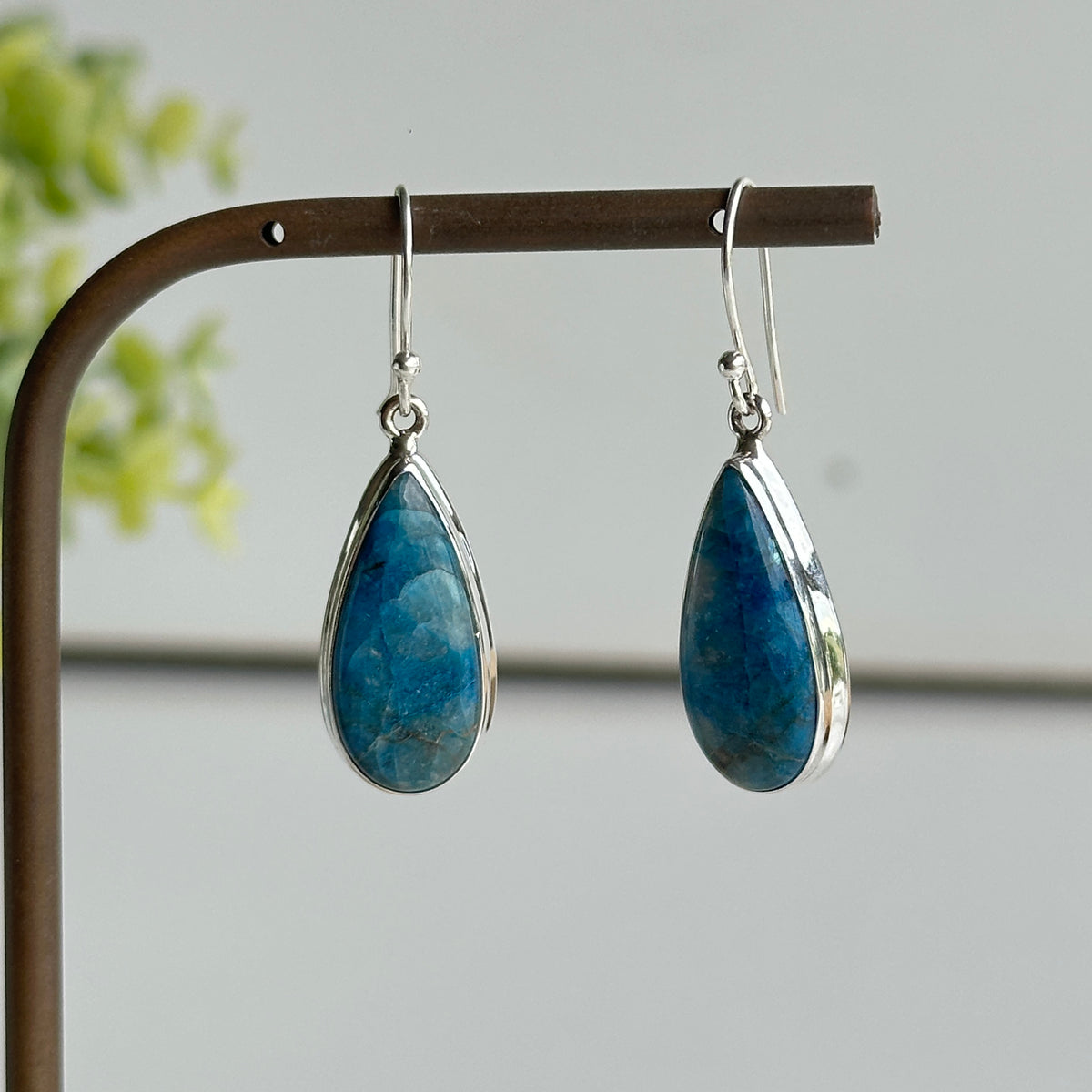Quantum Quattro Teardrop Earrings