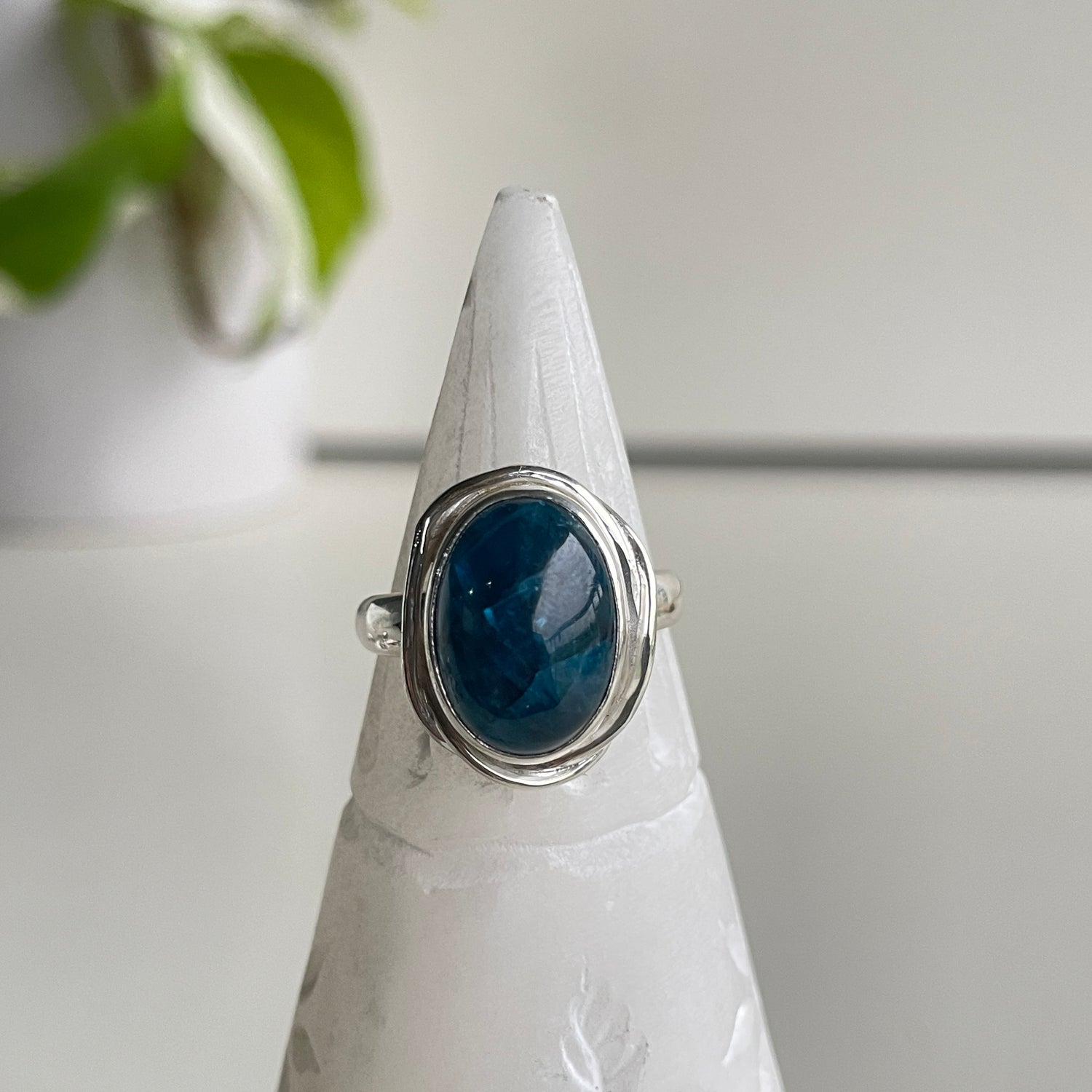 Blue Apatite Oval Ring Sz7