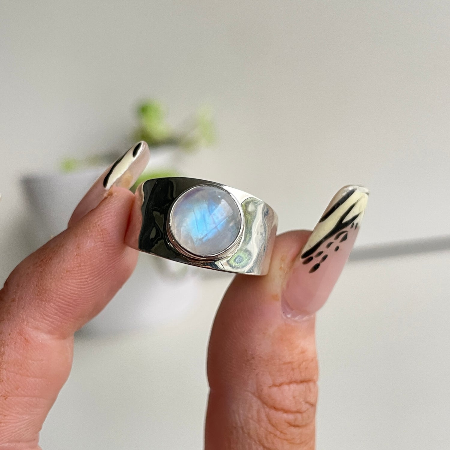 Rainbow Moonstone Round Ring Sz8.5