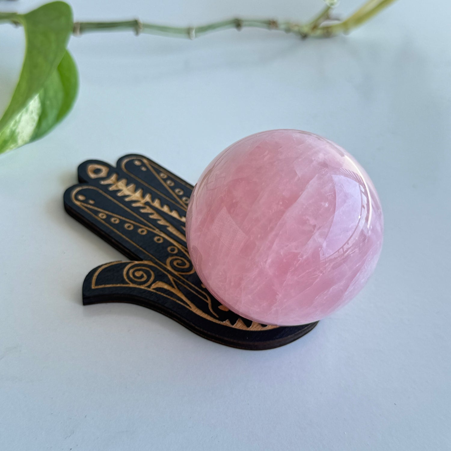 Patterned Eye Hand Sphere Holder