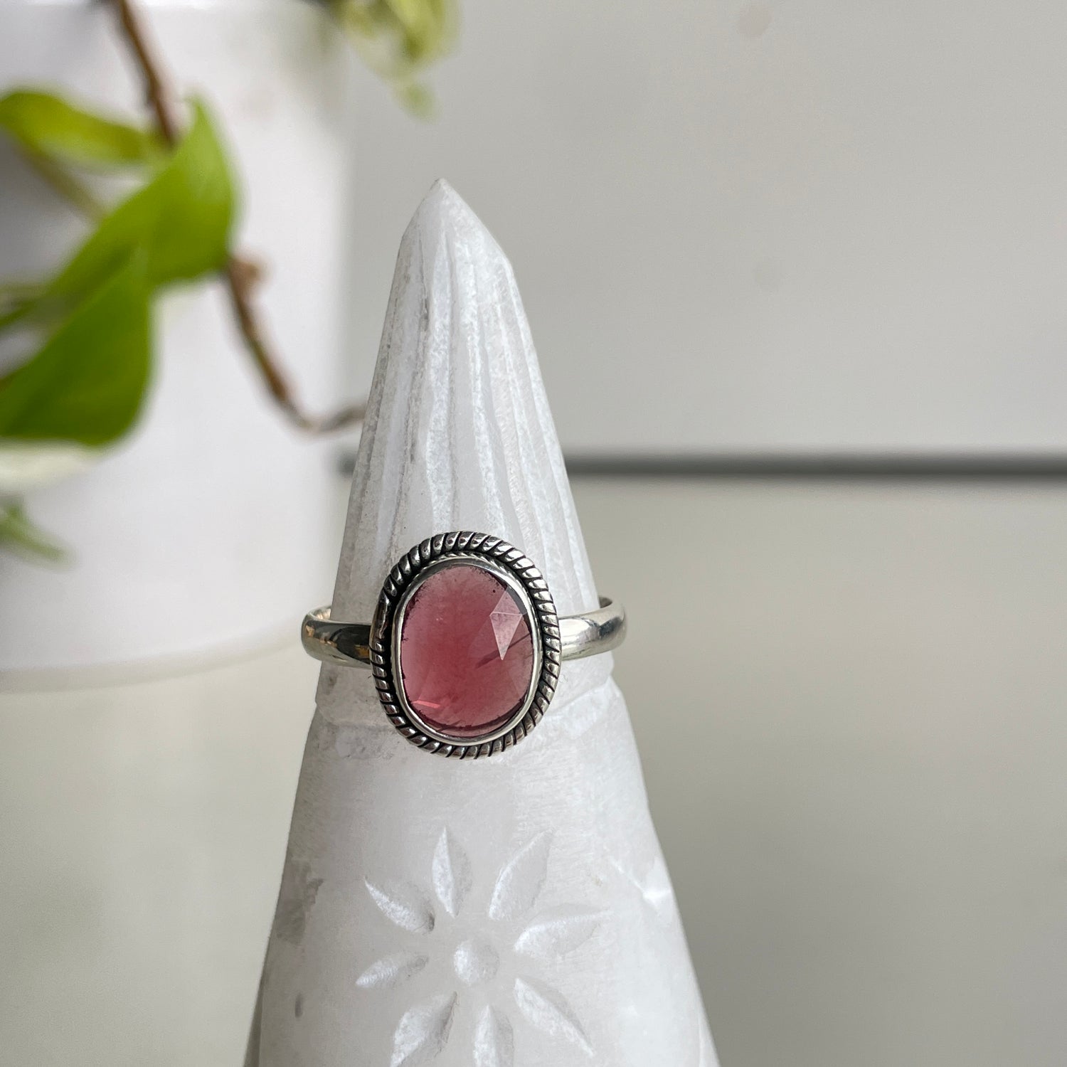 Rhodolite Garnet Oval Ring Sz10.5