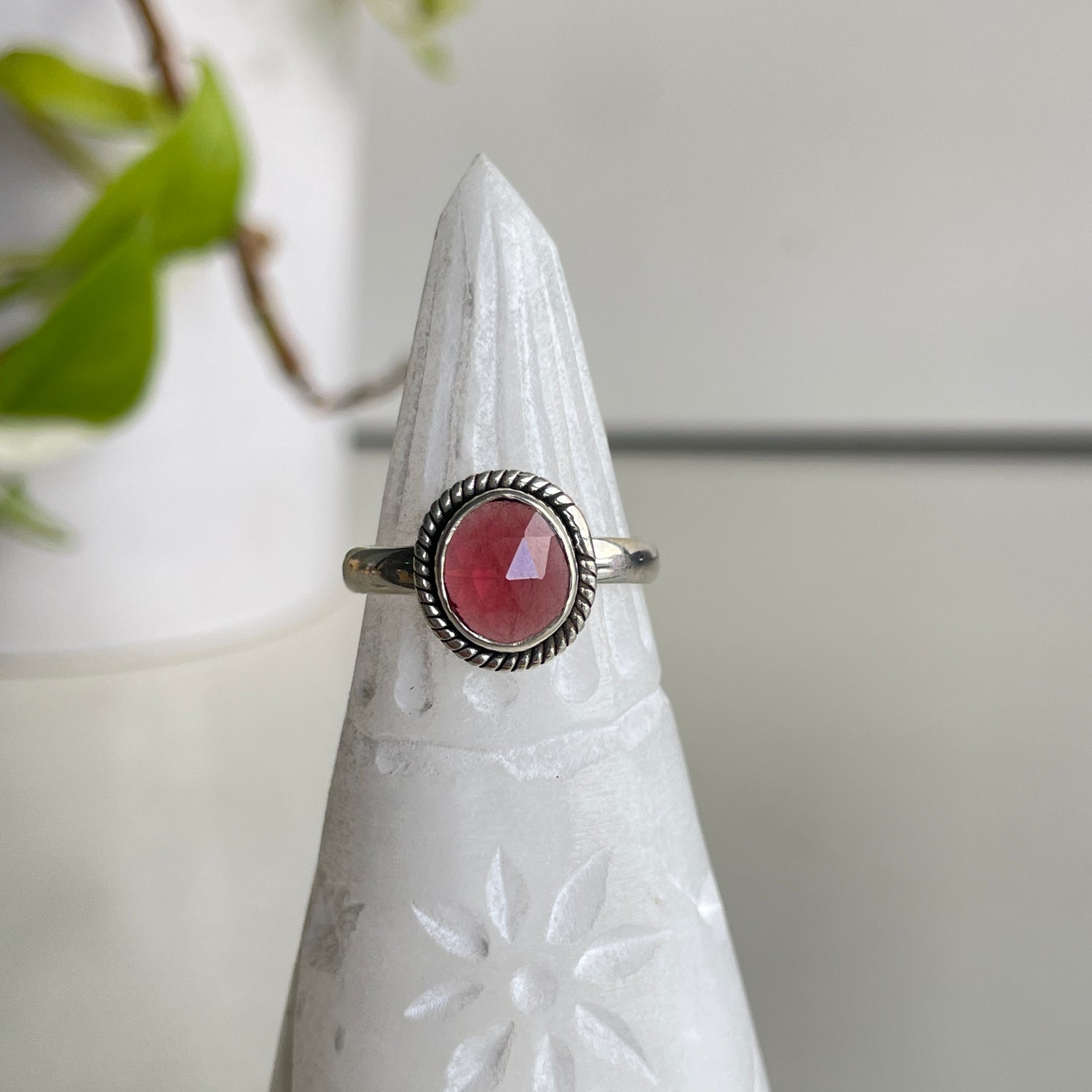 Rhodolite Garnet Oval Ring Sz8