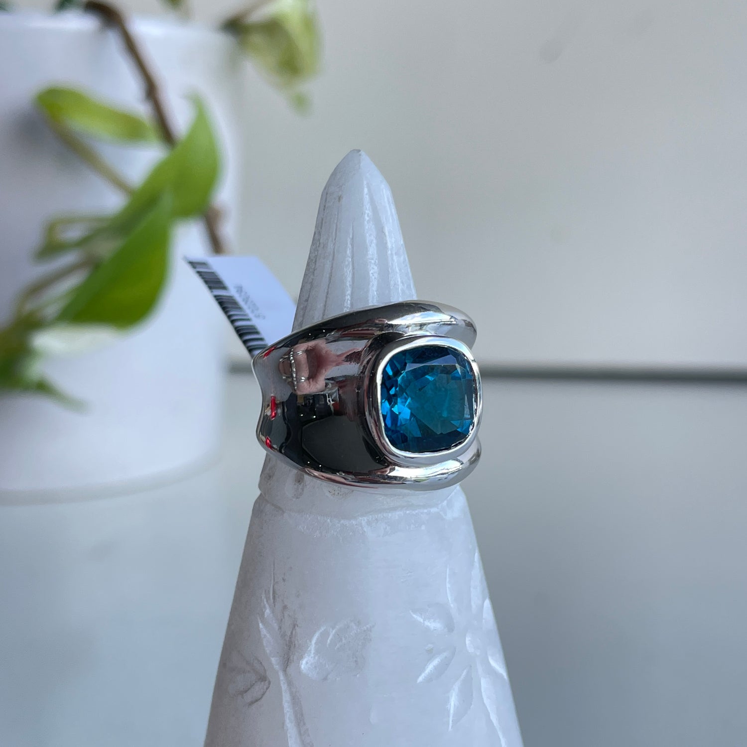 London Blue Topaz Ring Sz7