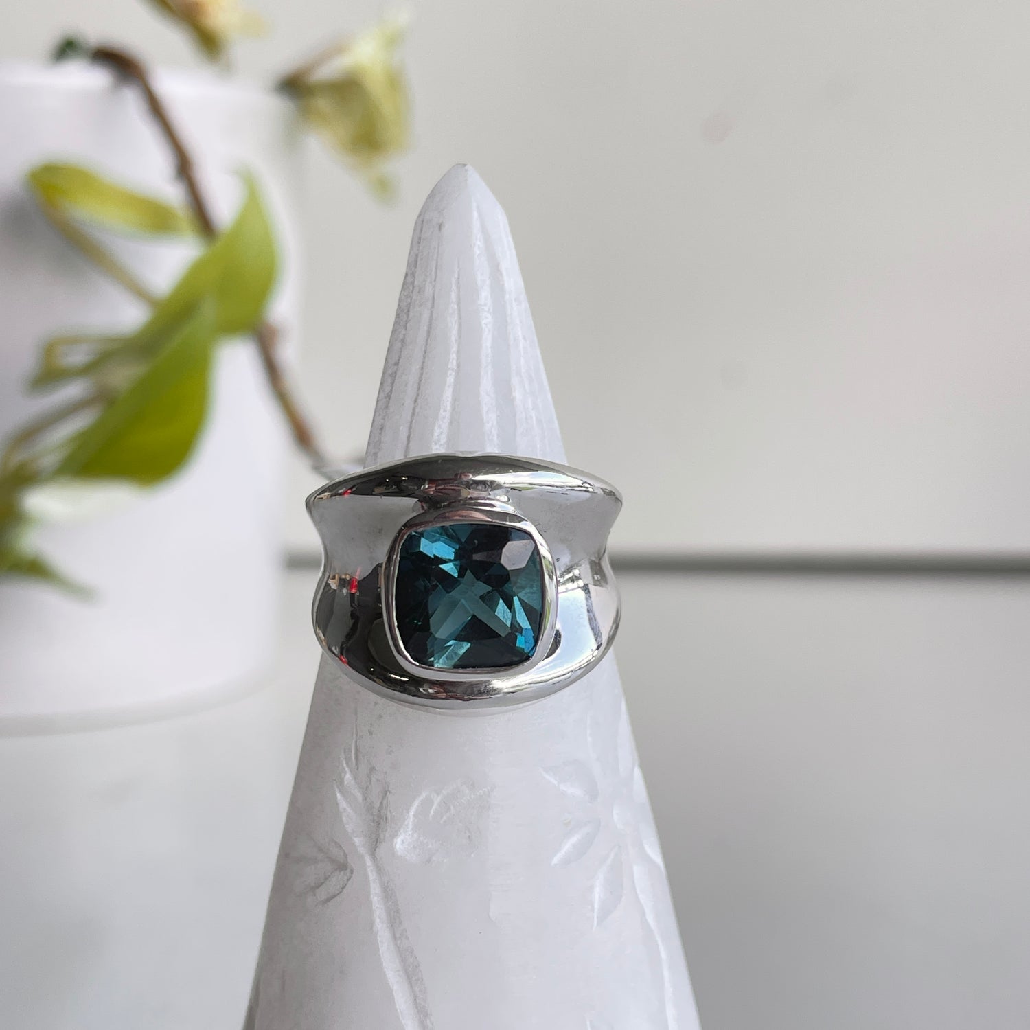 London Blue Topaz Ring Sz9