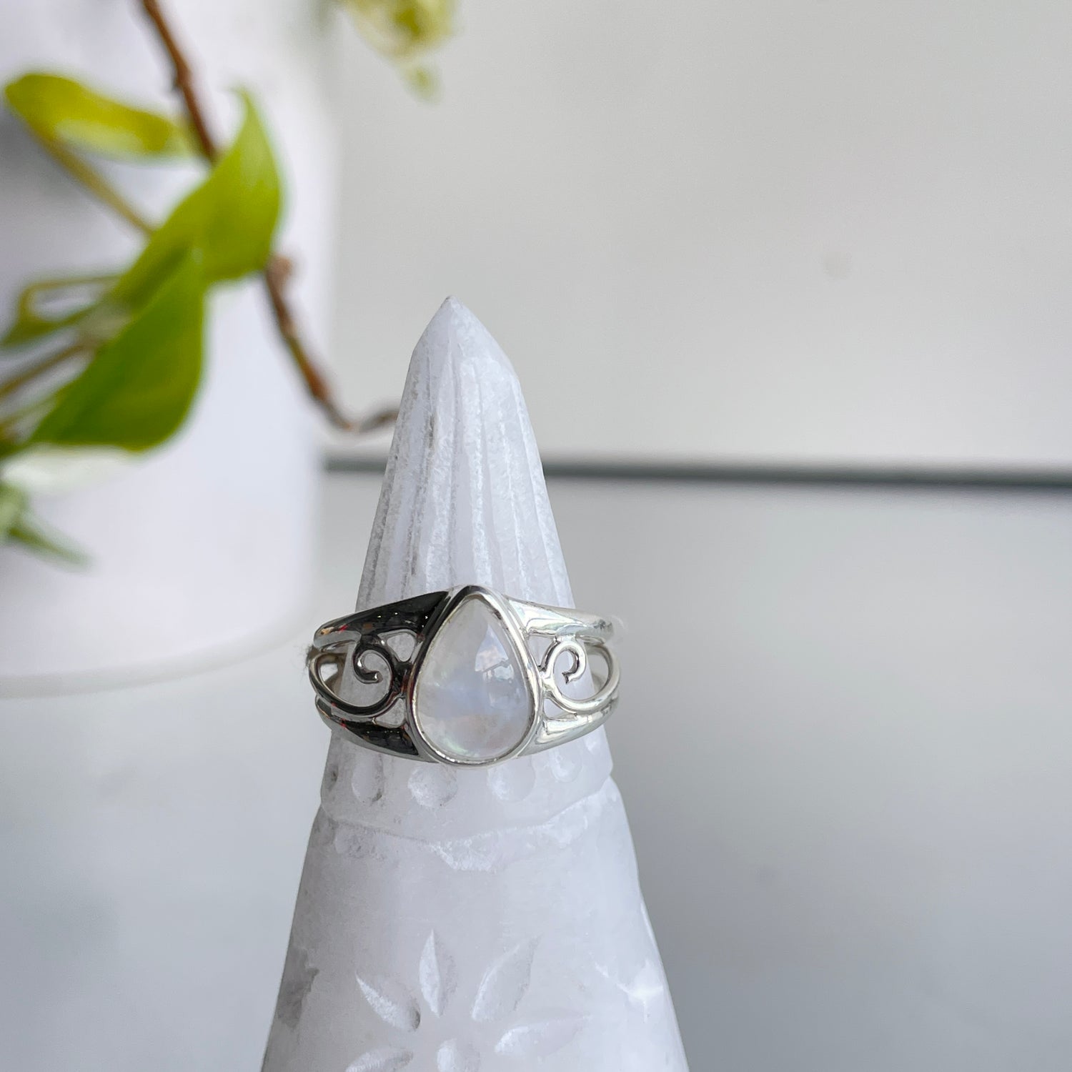 Moonstone Teardrop Ring Sz7.5