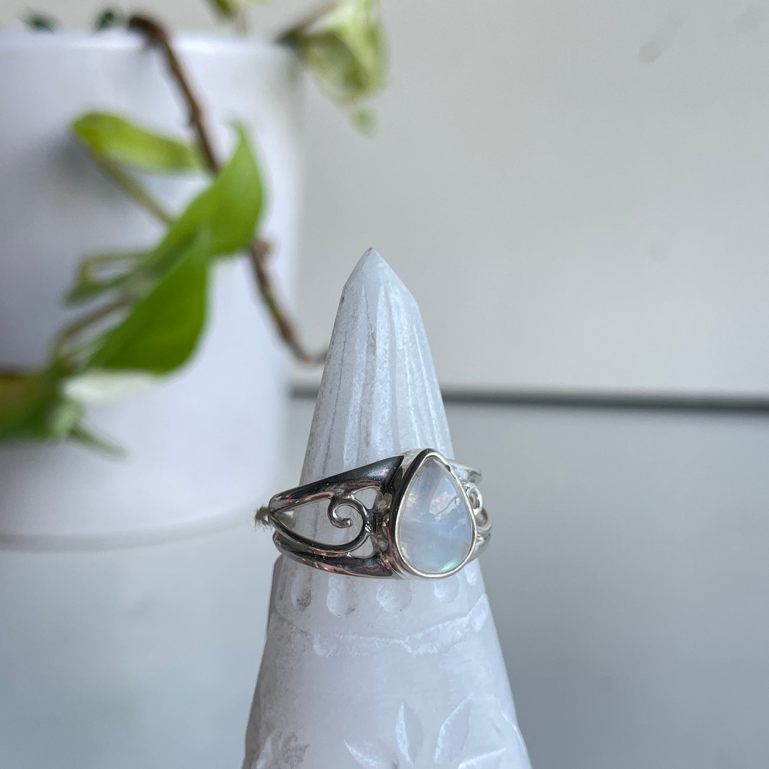 Moonstone Teardrop Ring Sz7.5