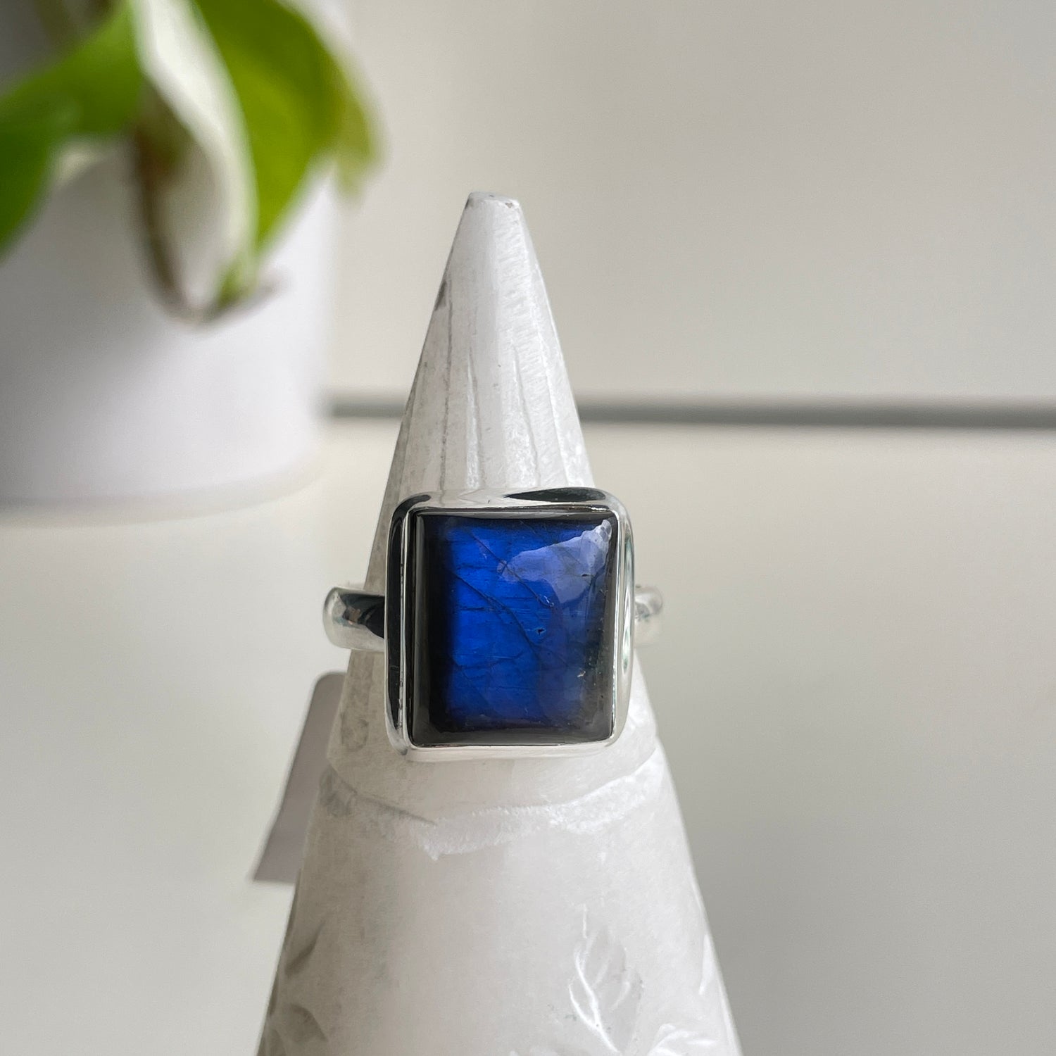 Labradorite Square Ring Sz9