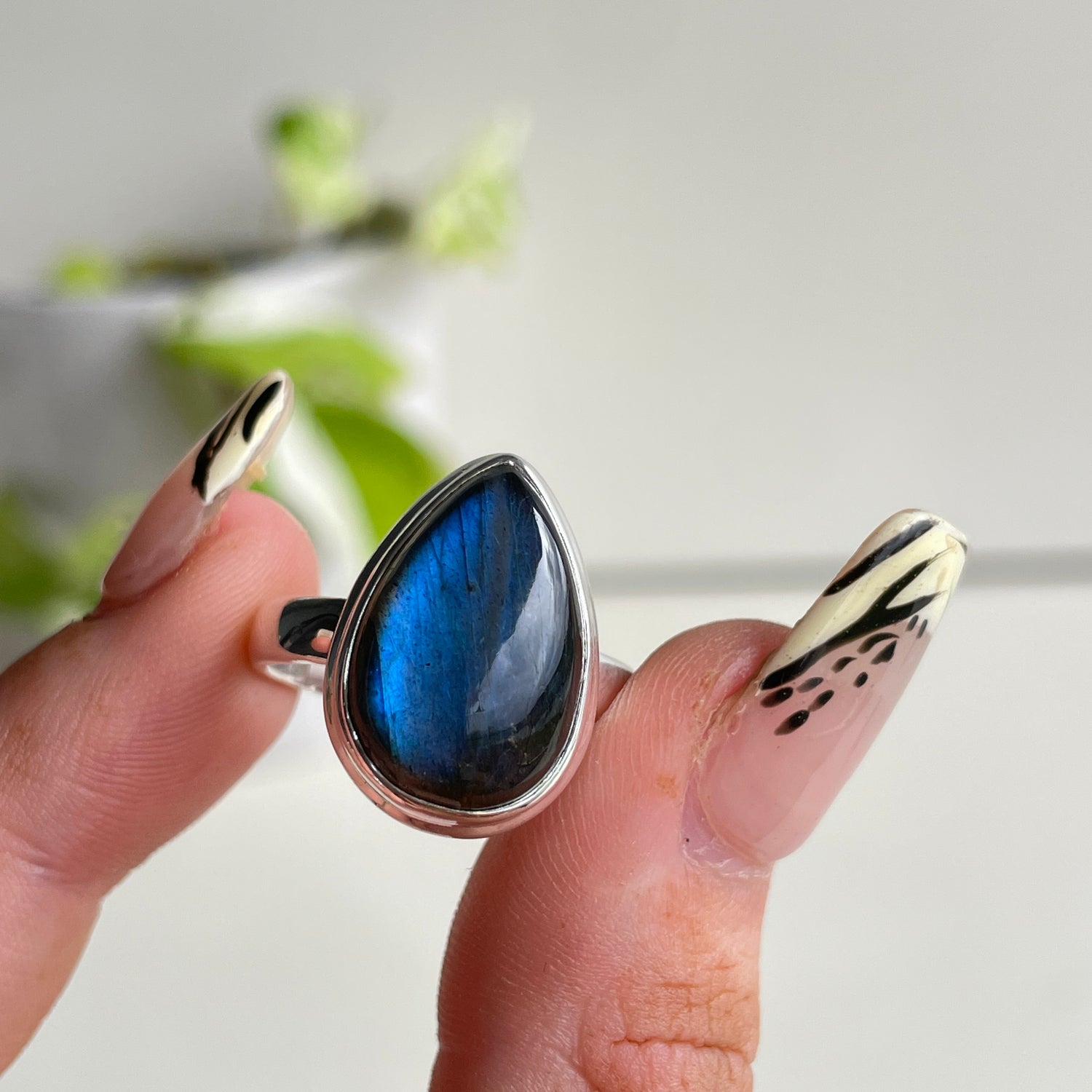 Labradorite Teardrop Ring Sz10
