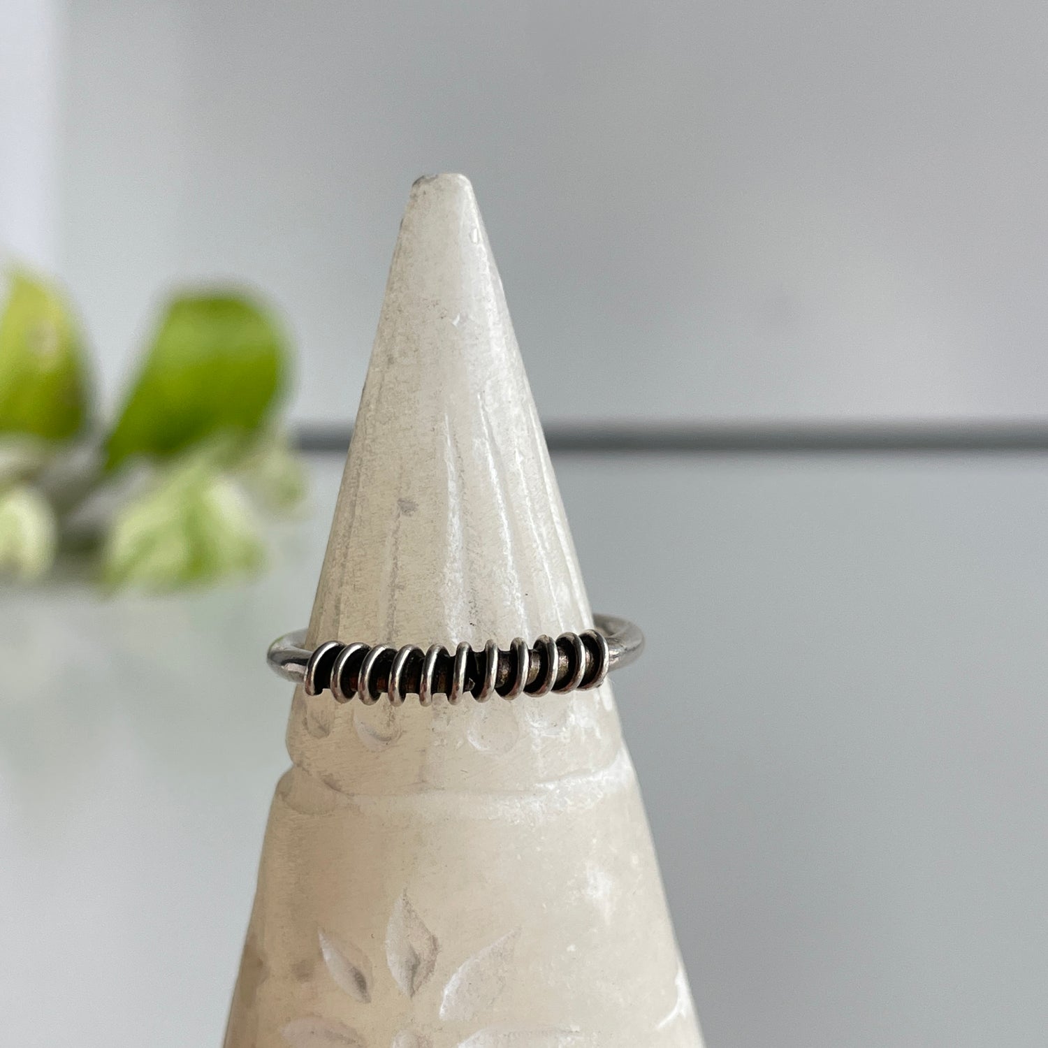 Silver Spiral Ring 38117