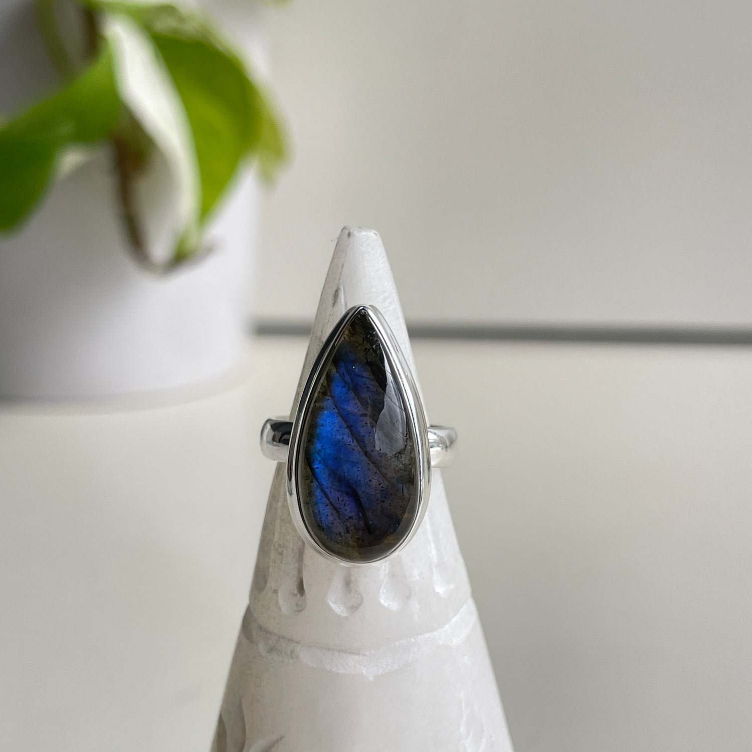 Labradorite Teardrop Ring Sz5