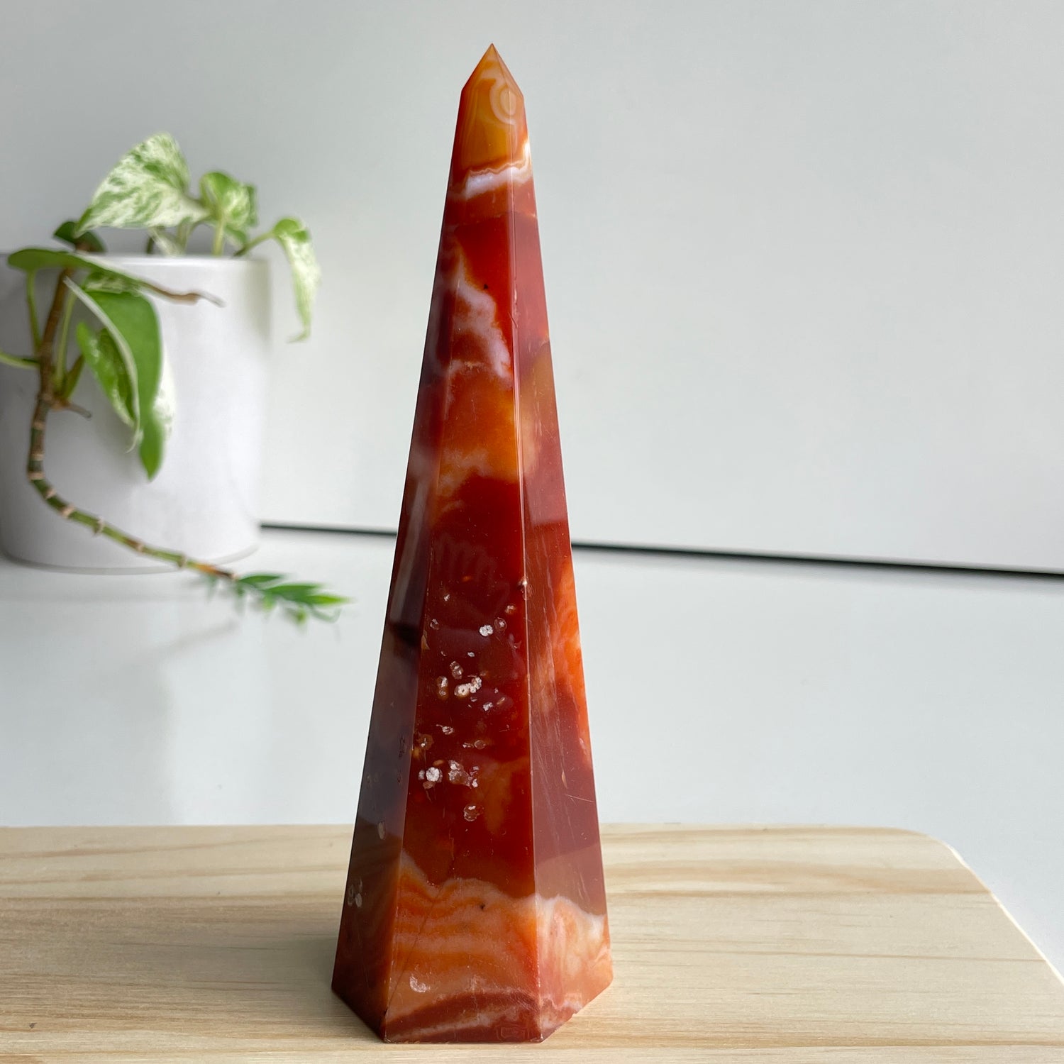 Carnelian Point 17cm