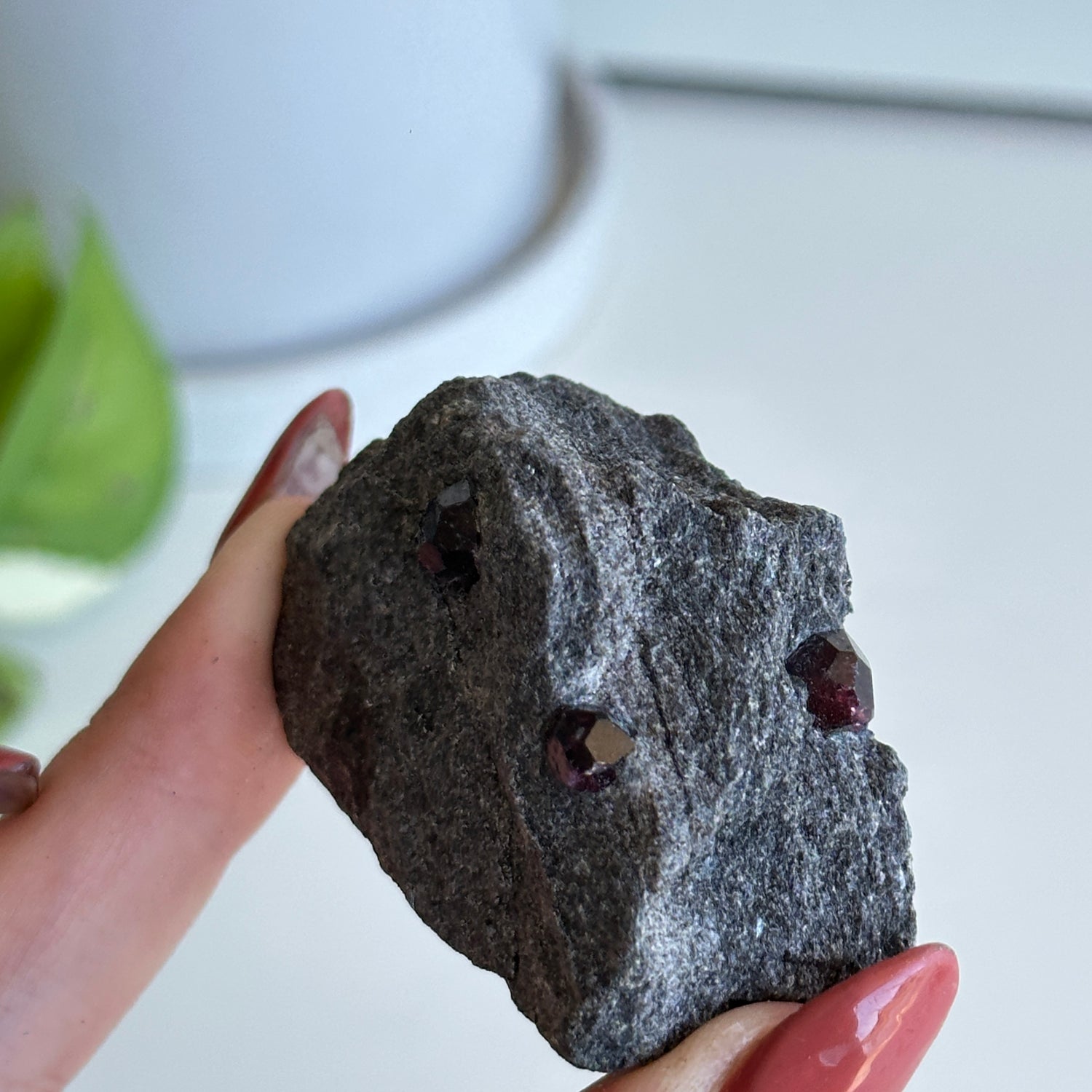 Garnet On Matrix Pc002