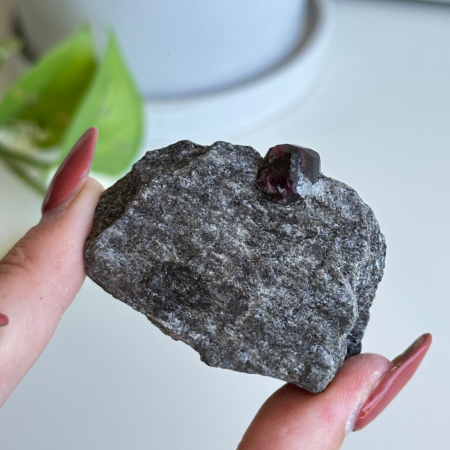 Garnet On Matrix Pc001