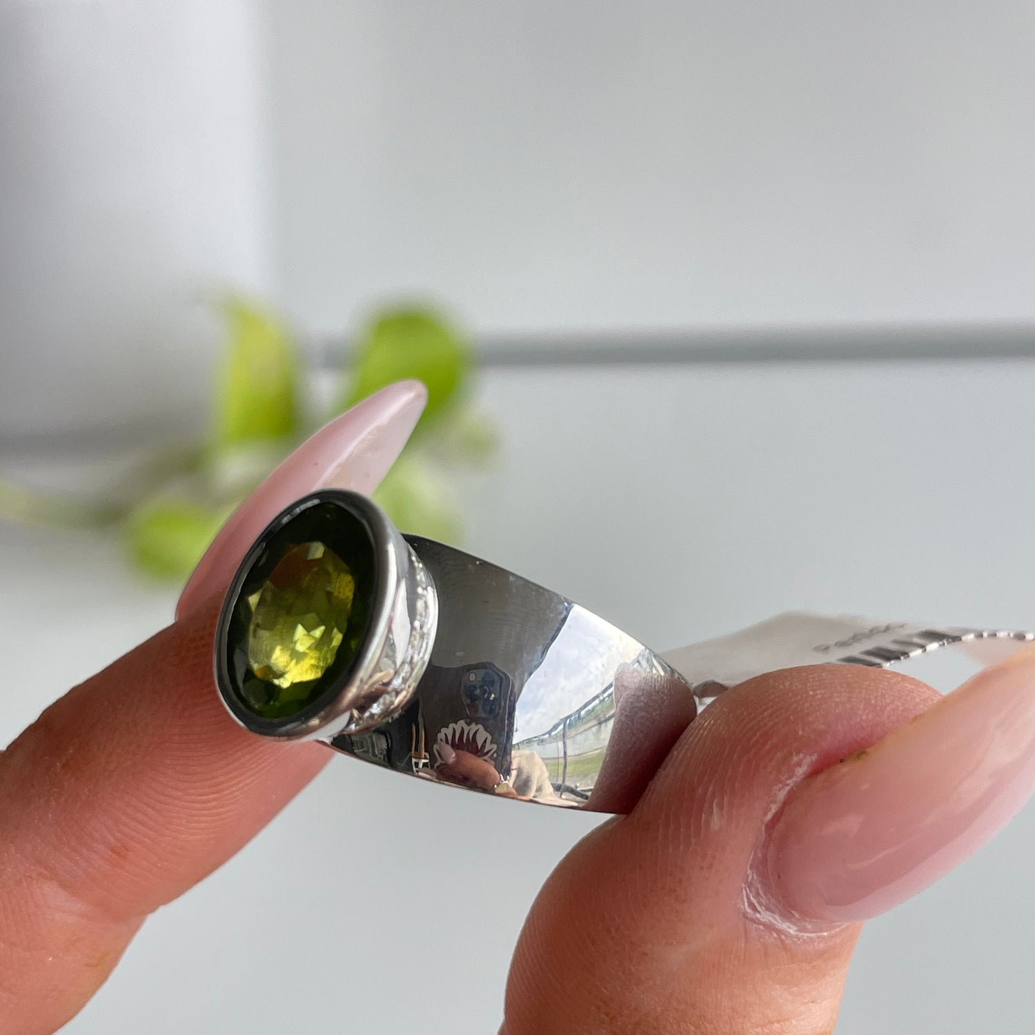 Peridot Oval Ring Sz8