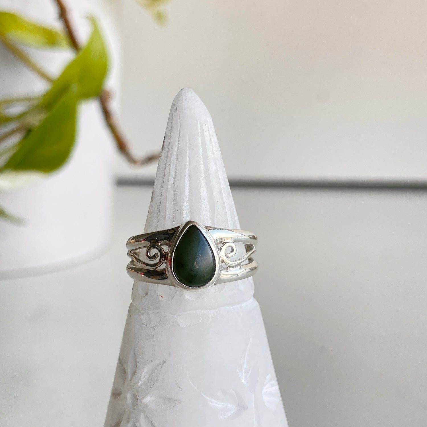 Nephrite Jade Teardrop Ring Sz9
