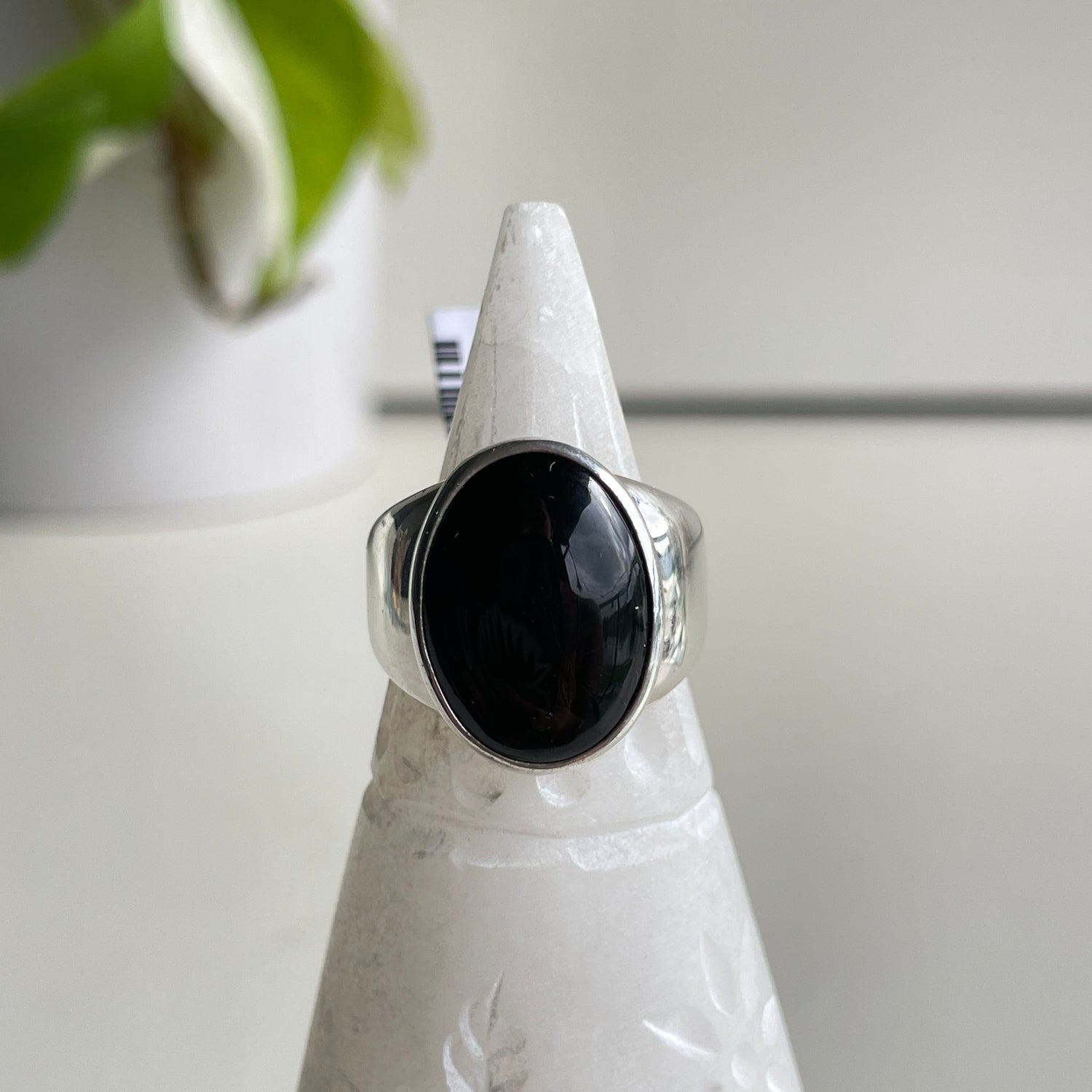Black Tourmaline Oval Ring Sz7.5