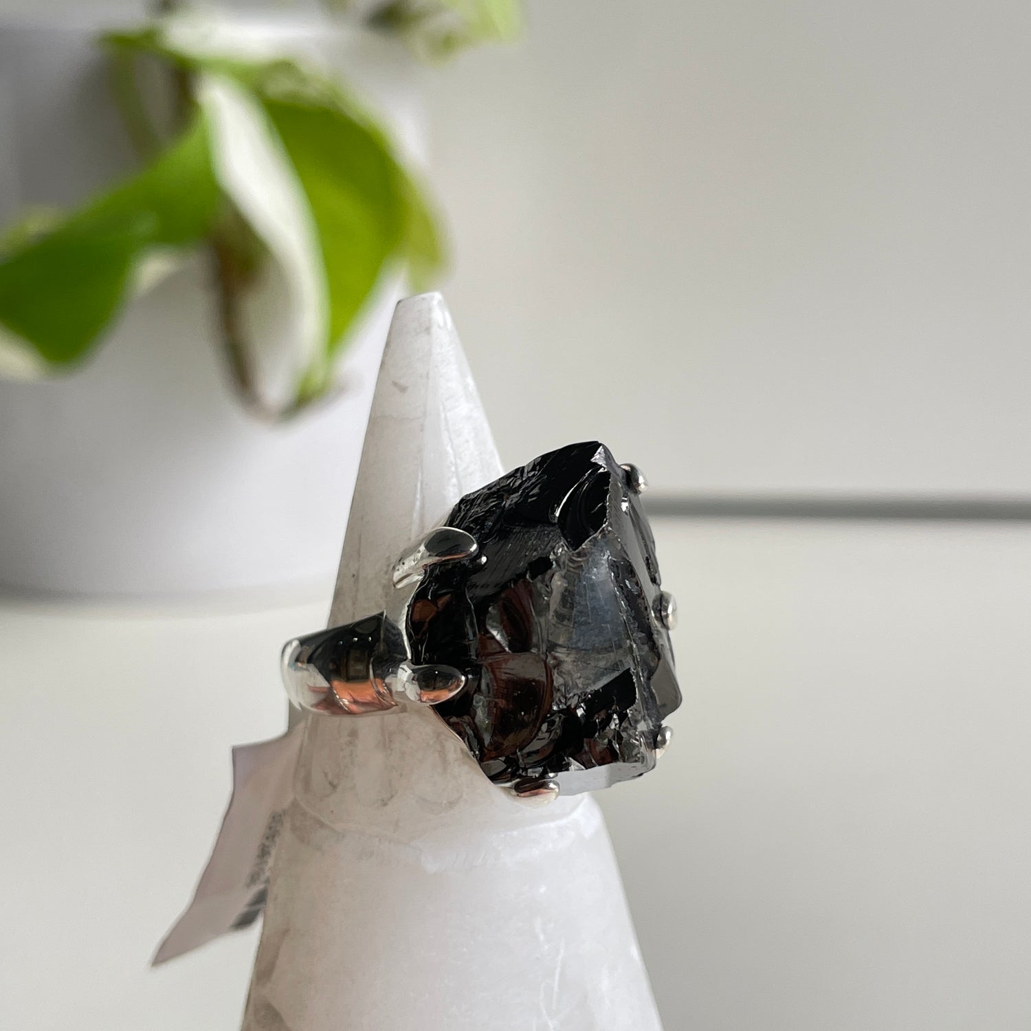 Shungite Ring Sz7.5