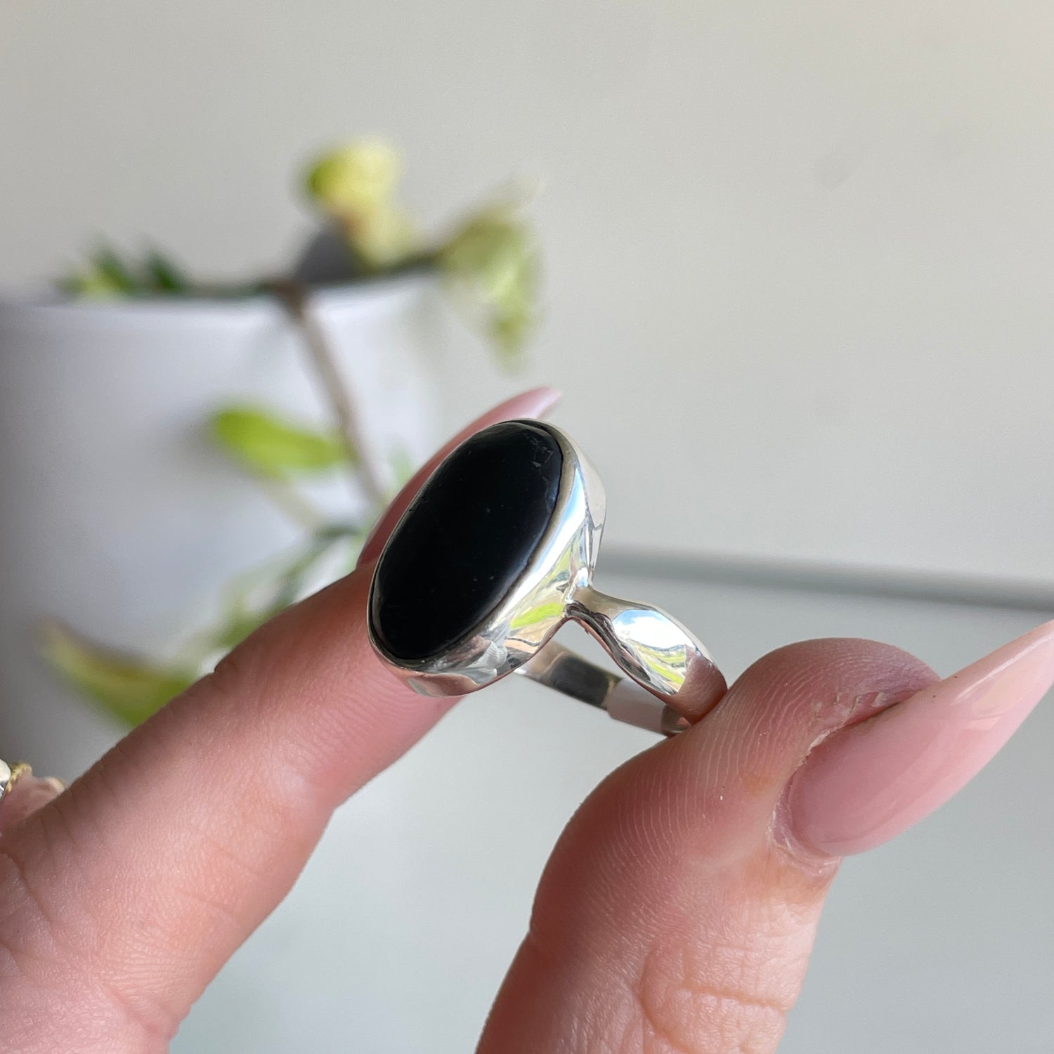 Shungite Oval Ring Sz7.5