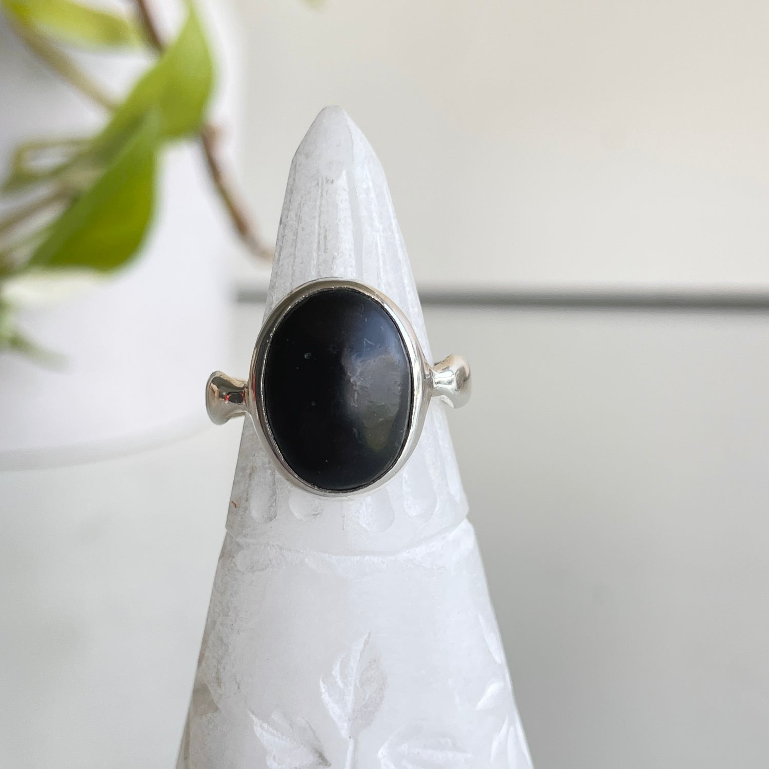 Shungite Oval Ring Sz6
