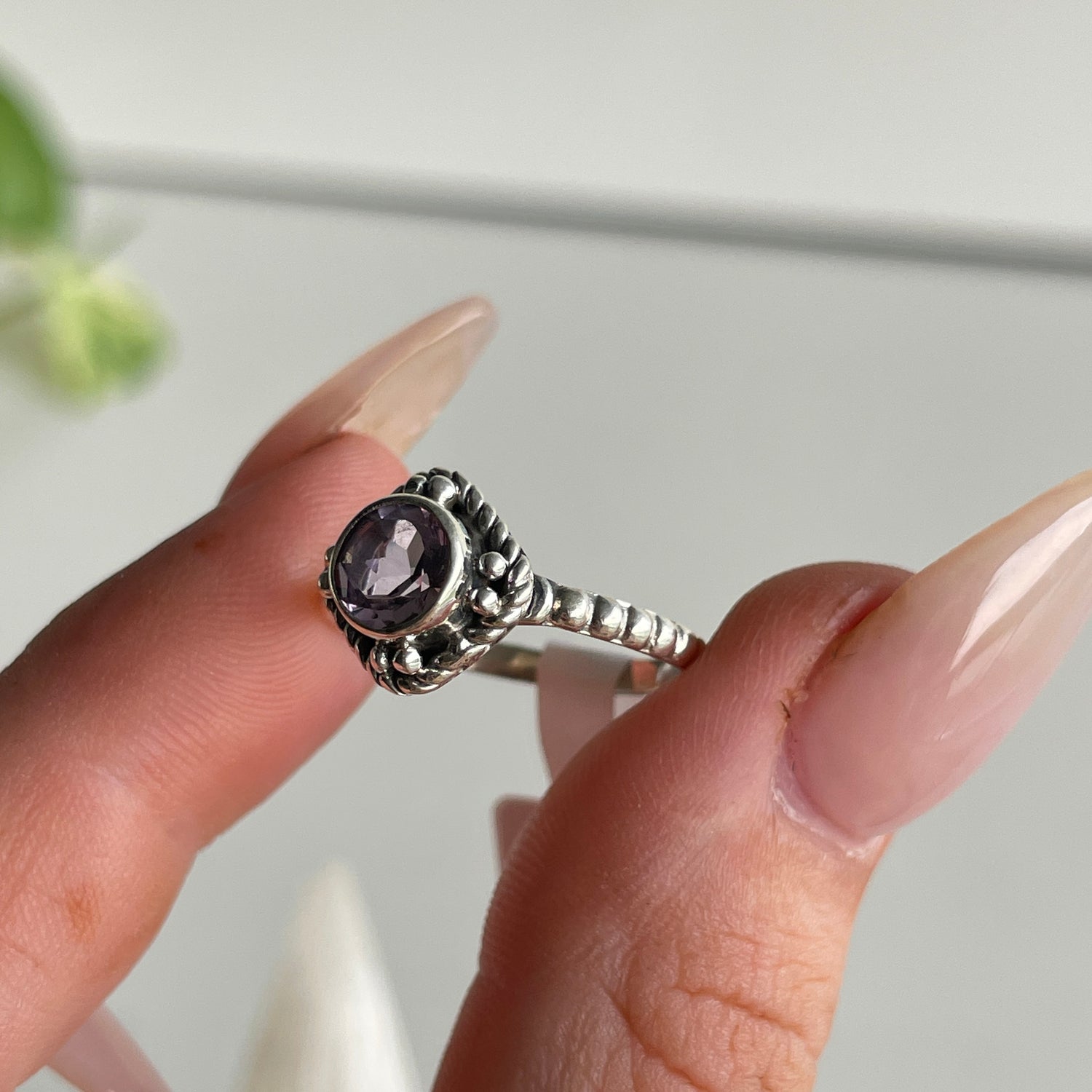 Amethyst Detailed Round Ring