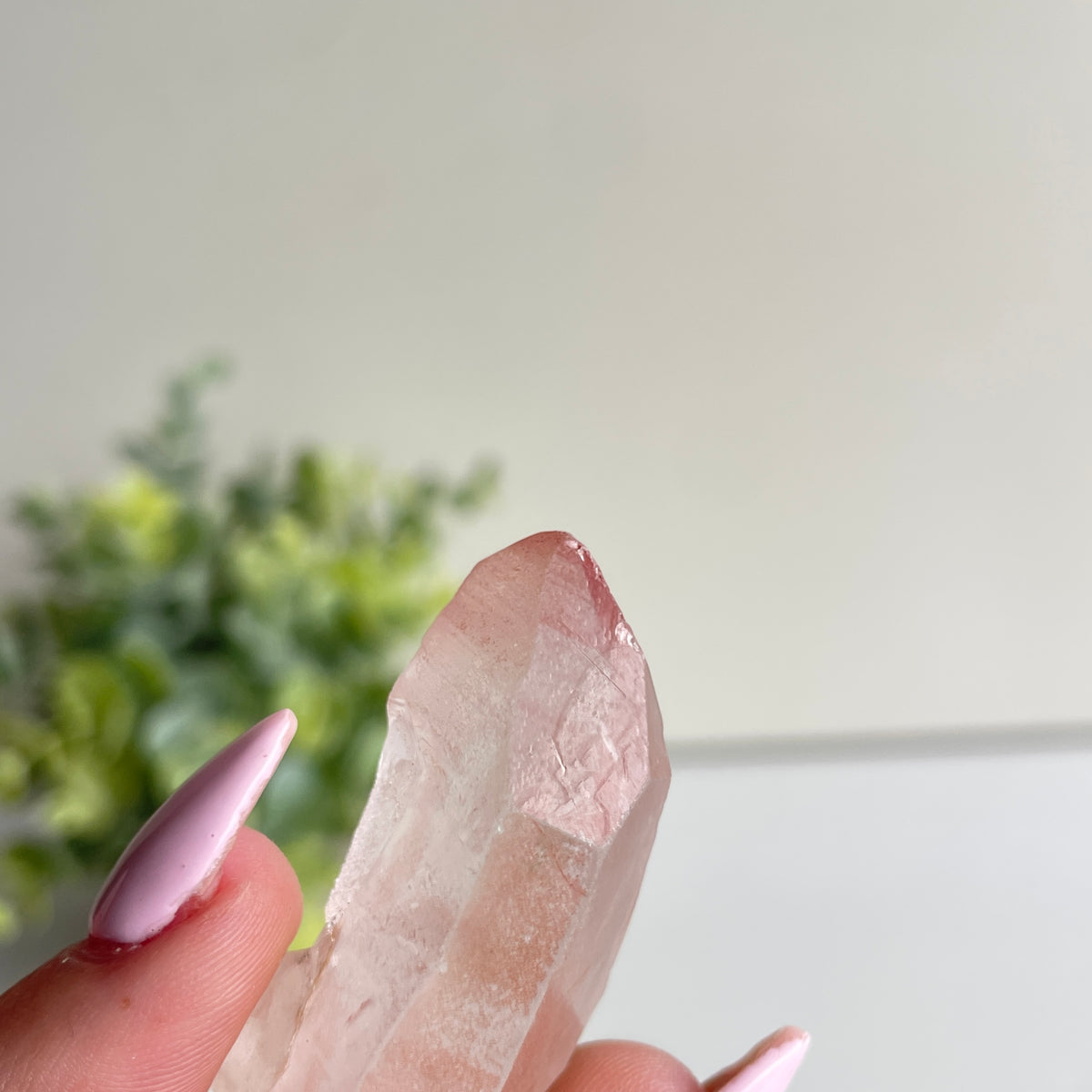 Pink Lemurian Quartz Point 22g