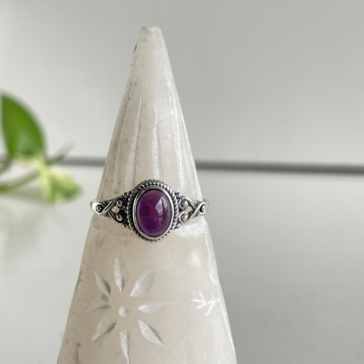 Amethyst Oval Ring