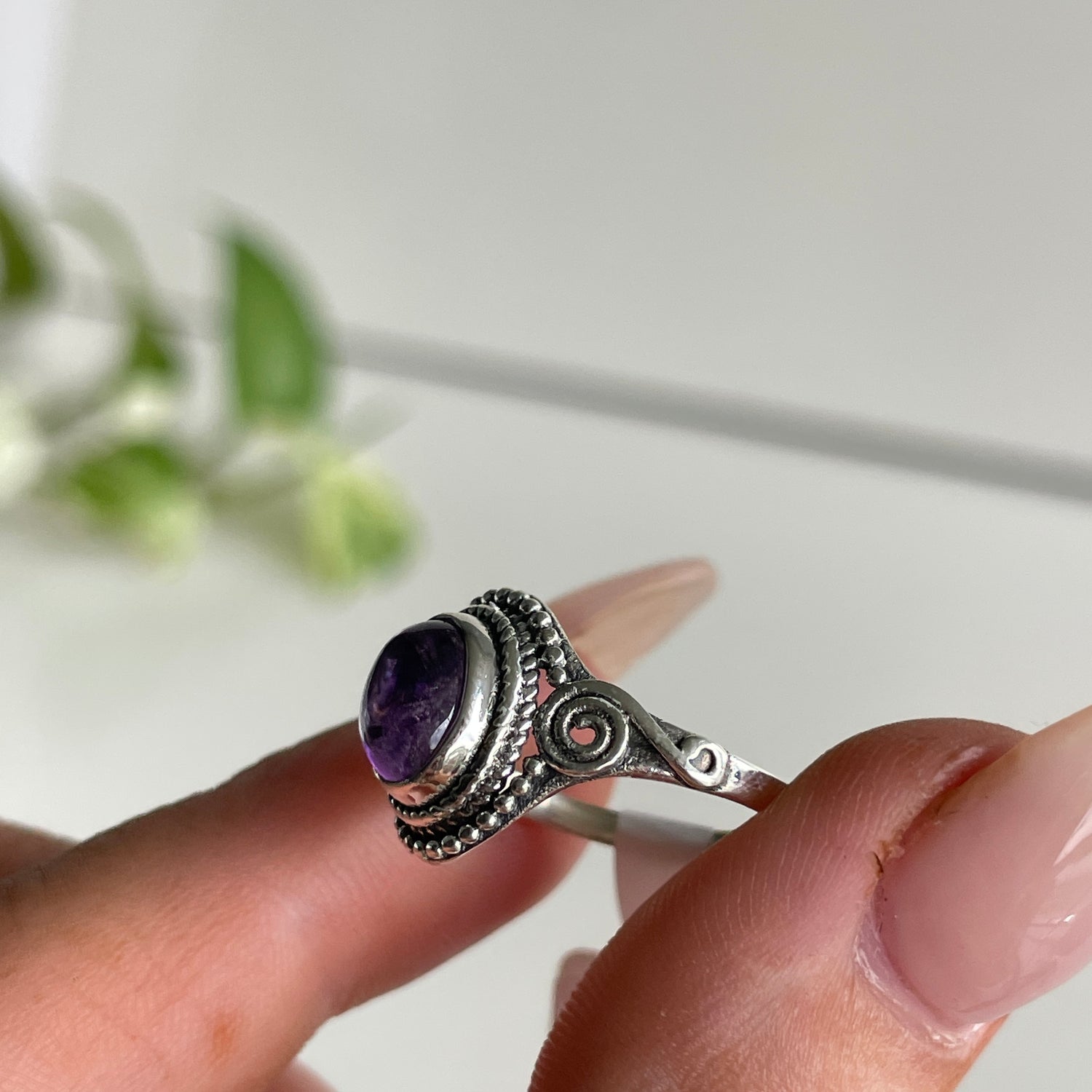 Amethyst Detailed Oval Ring