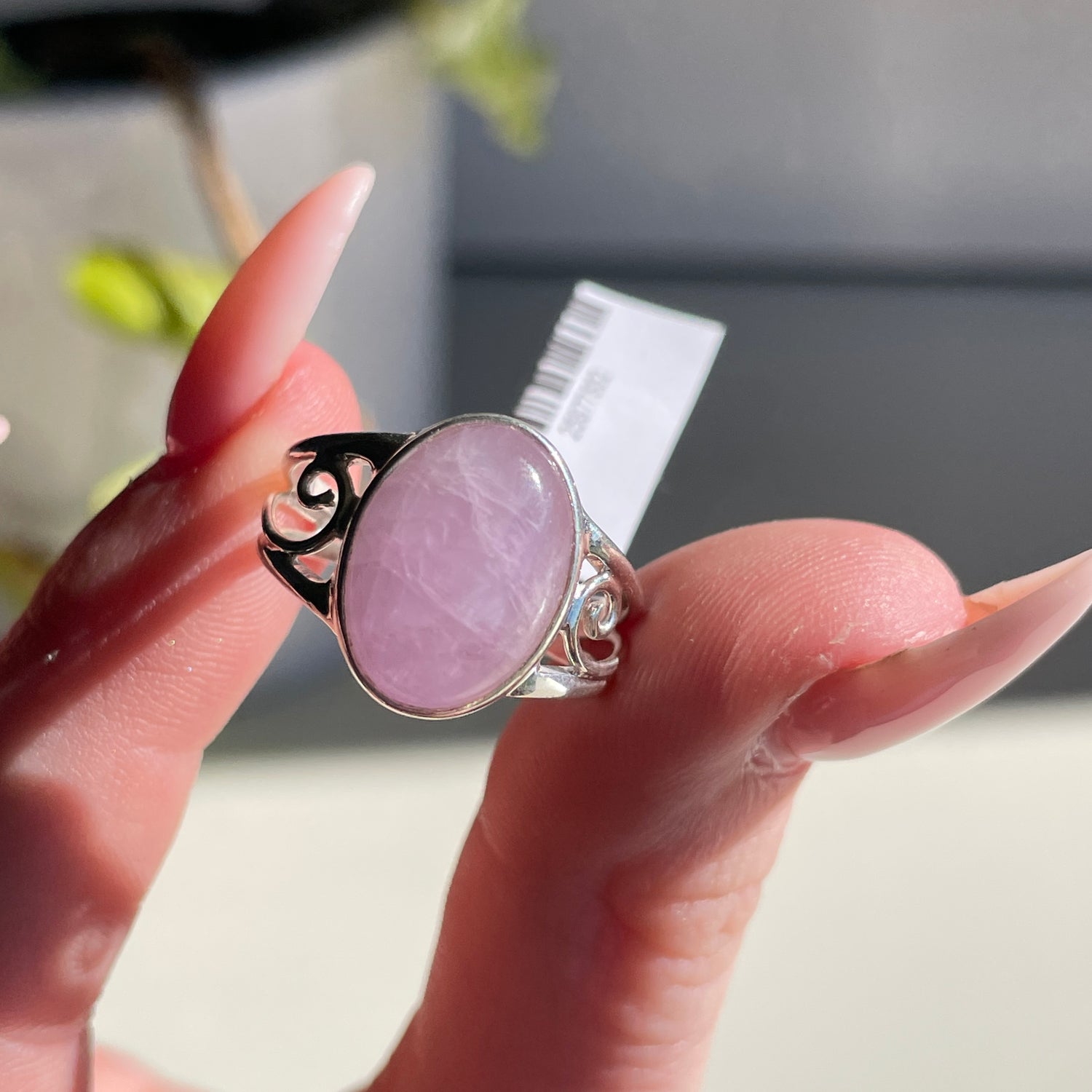 Kunzite Oval Ring Sz7.5