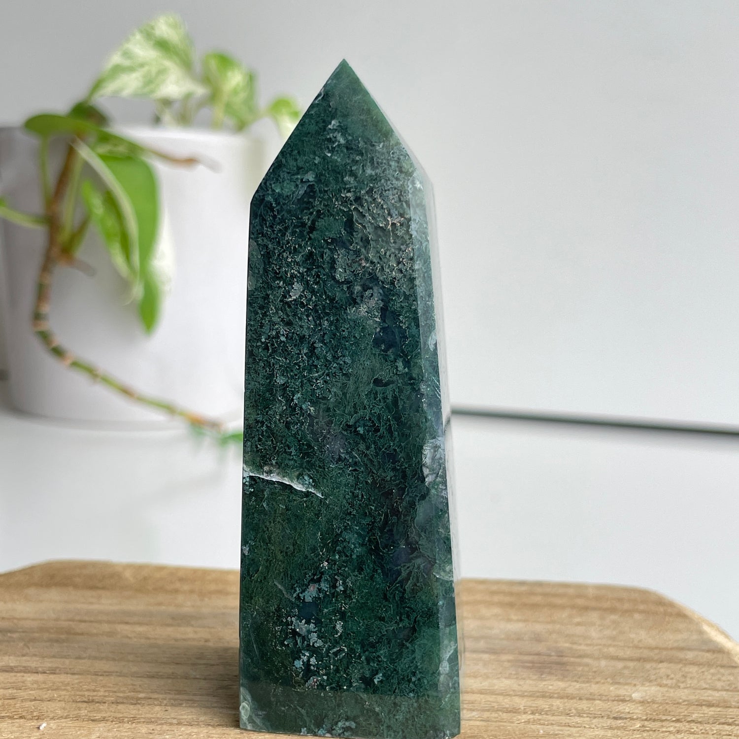 Moss Agate Obelisk 9.9cm
