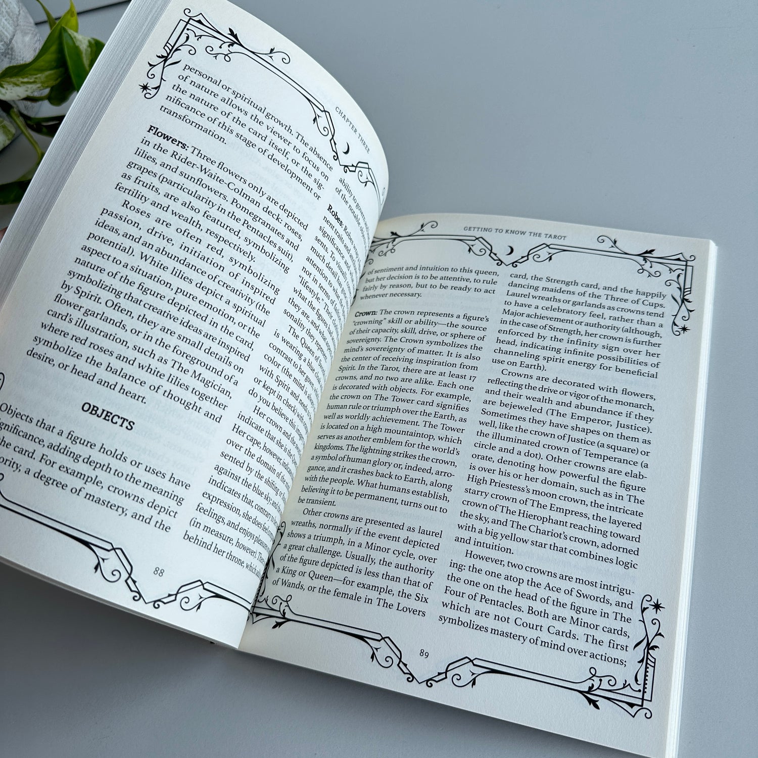 The Book Of Tarot Sahar Buneidi Palmer