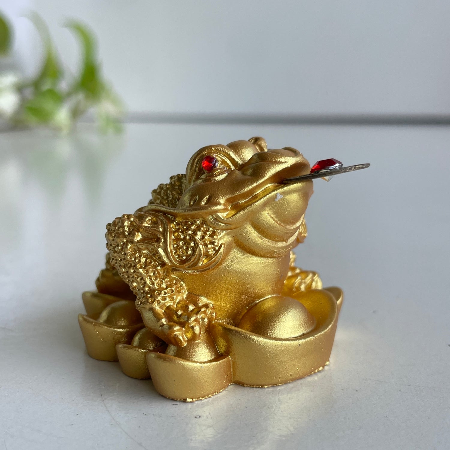 Bright Gold Money Toad Frog 5cm  T2235-2