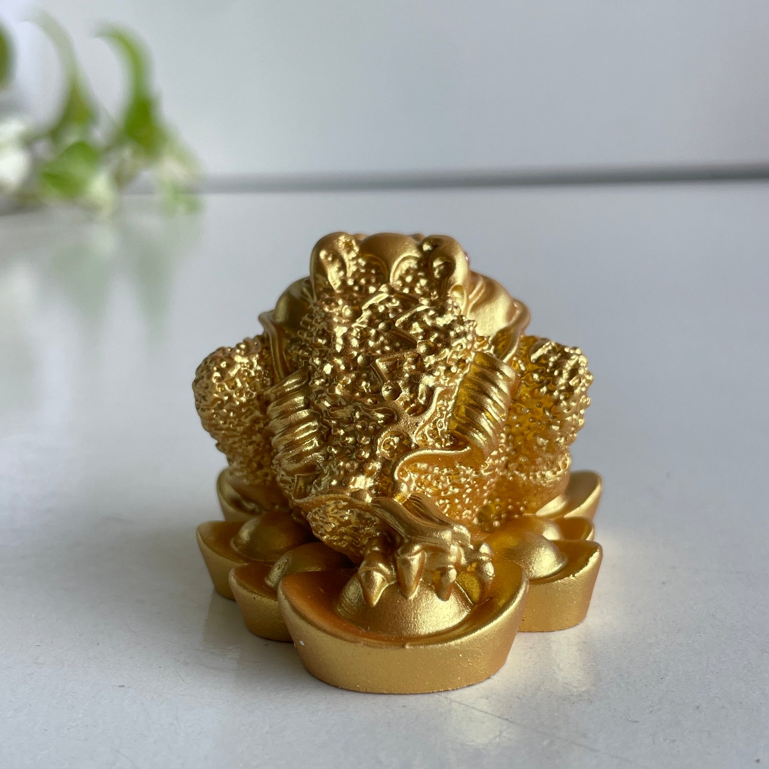 Bright Gold Money Toad Frog 5cm  T2235-2