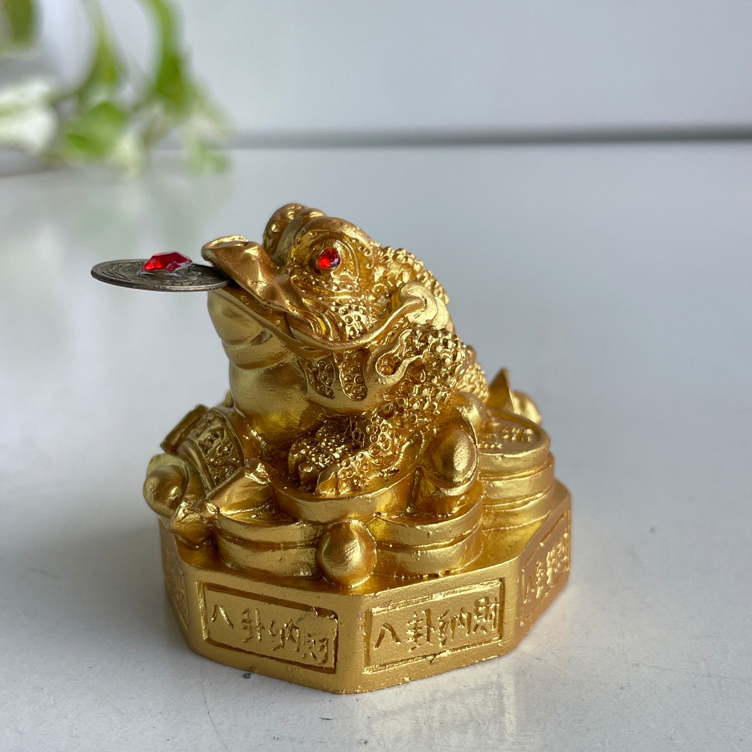 Bright Gold Money Toad Frog 4cm T2247-7
