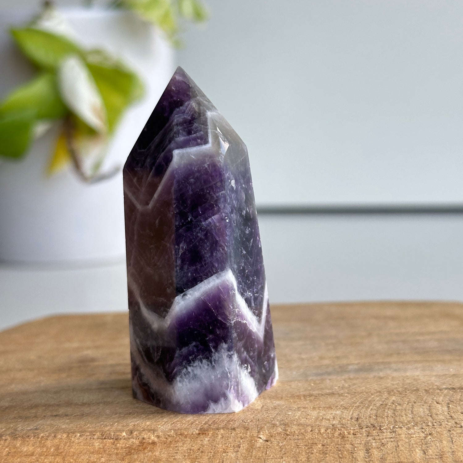 Chevron Amethyst Generator 7.2cm