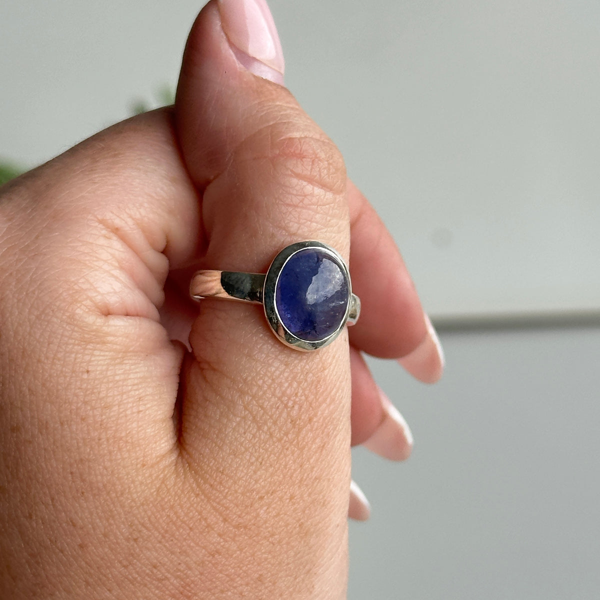Tanzanite Oval Ring Sz9