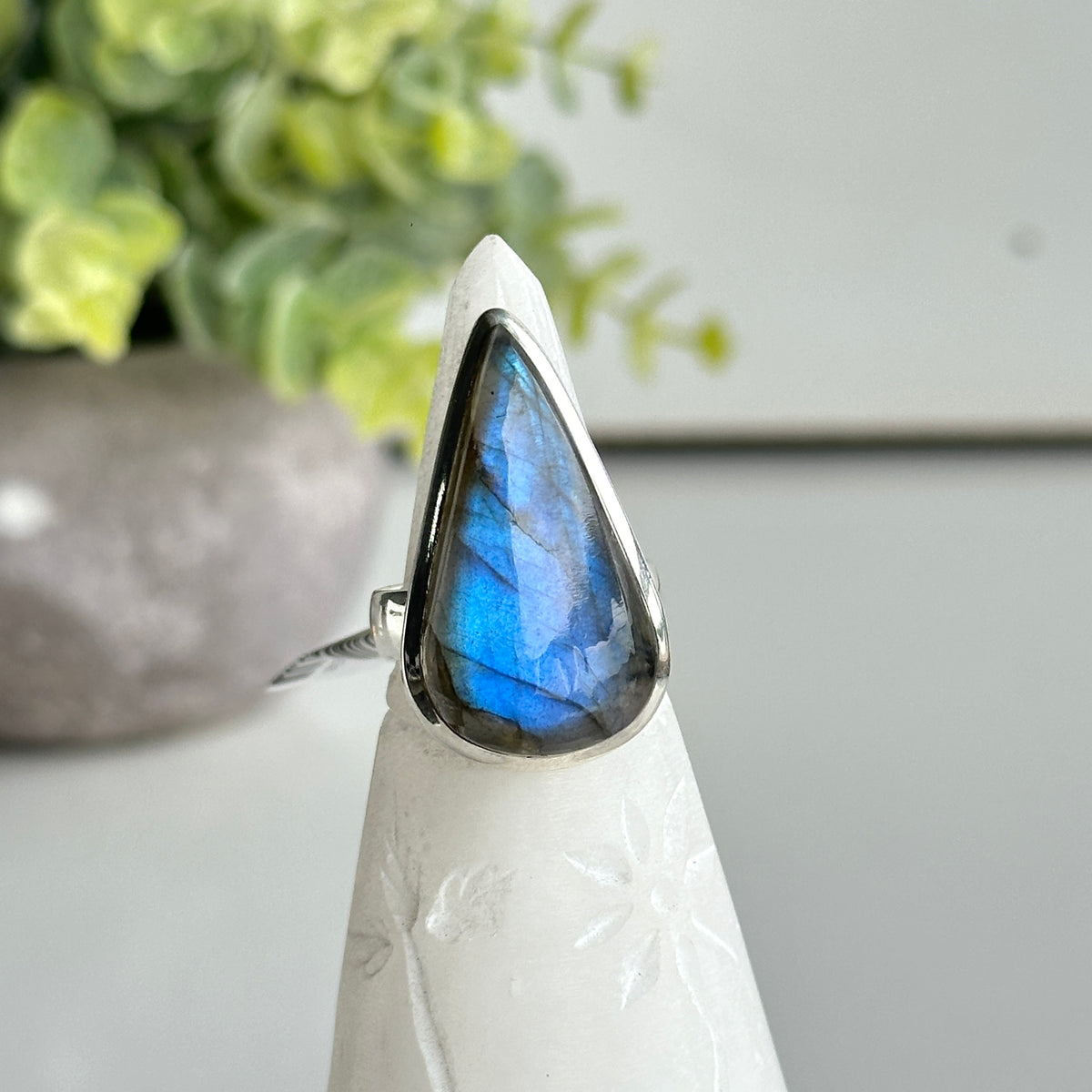 Labradorite Teardrop Ring Sz9