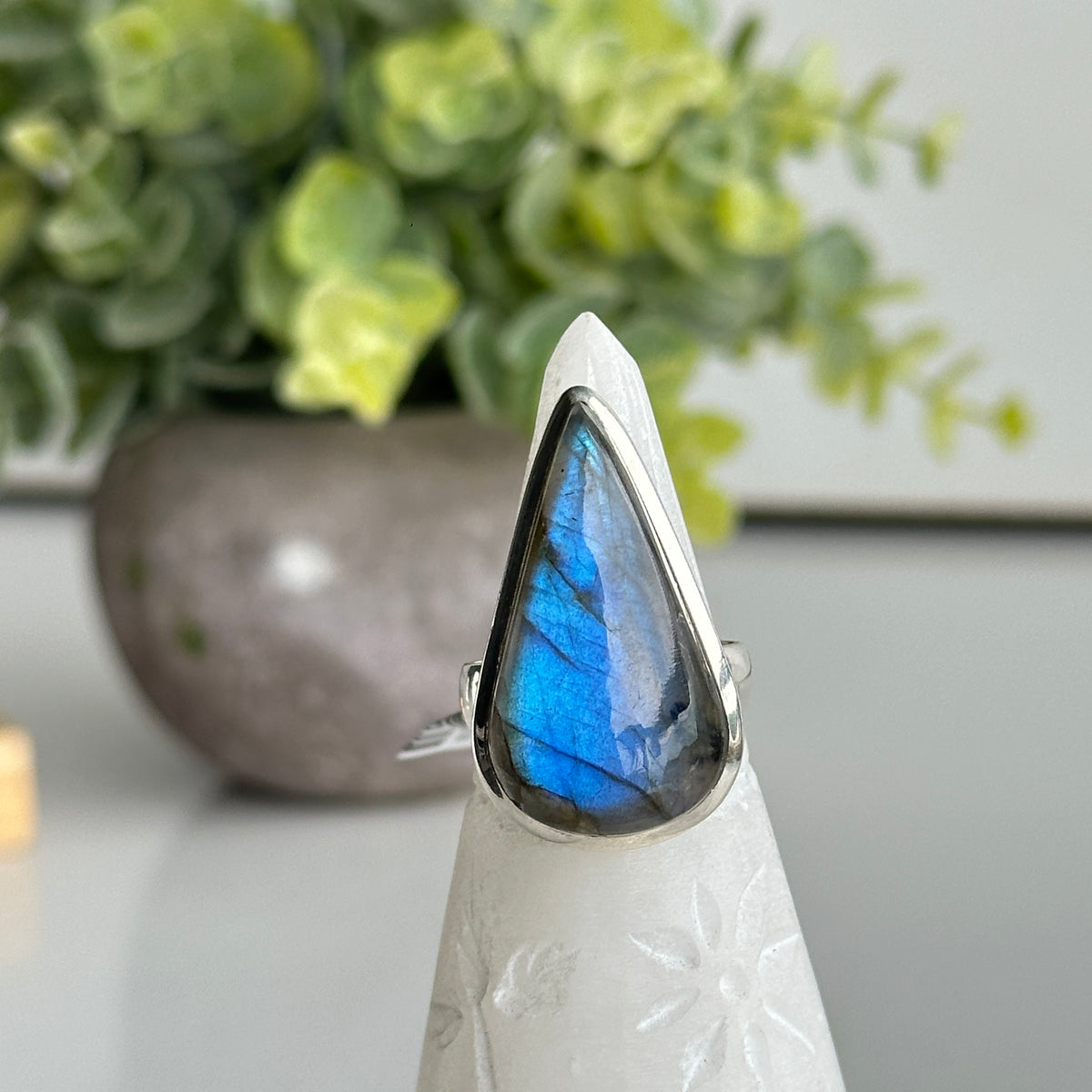 Labradorite Teardrop Ring Sz9