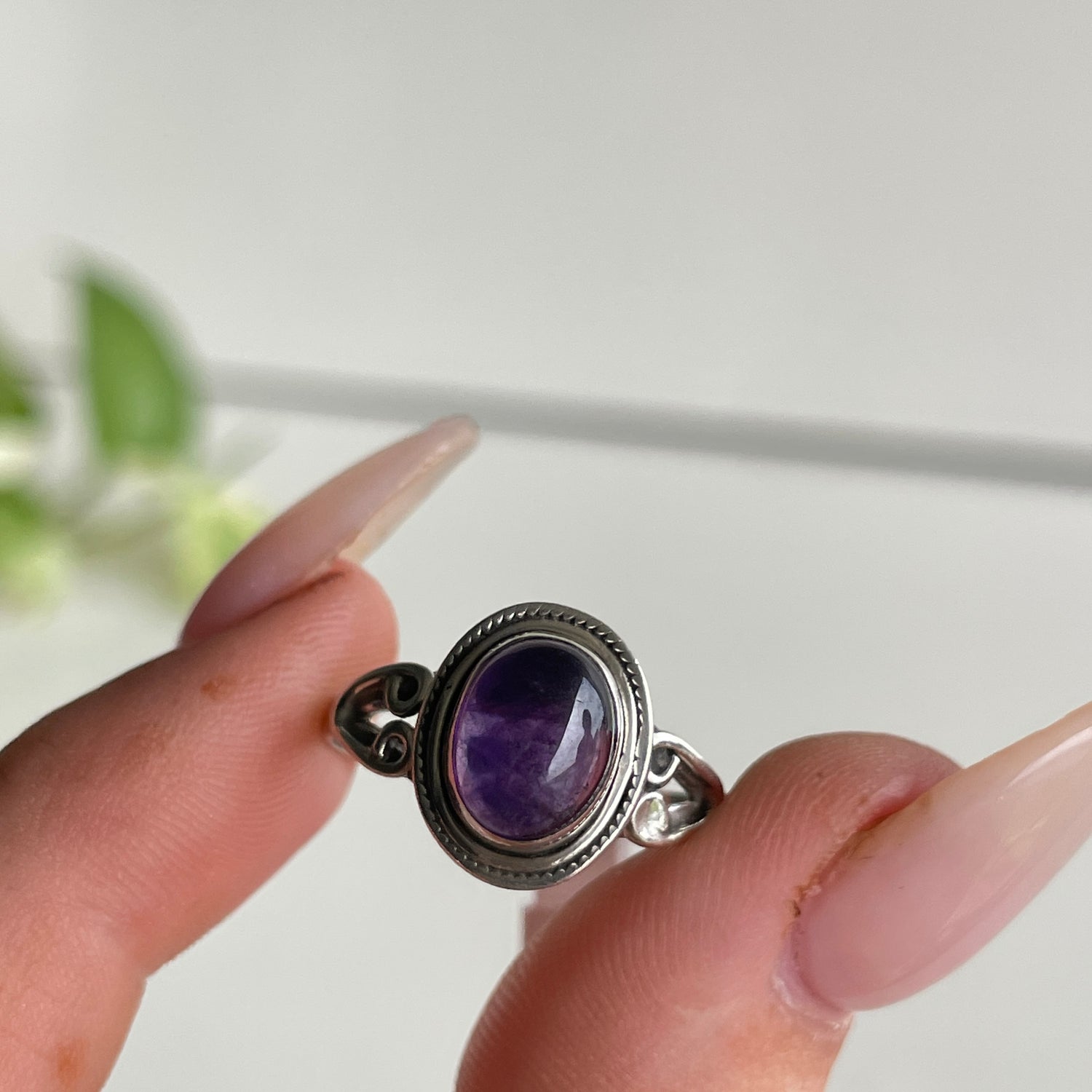 Amethyst Detailed Oval Ring