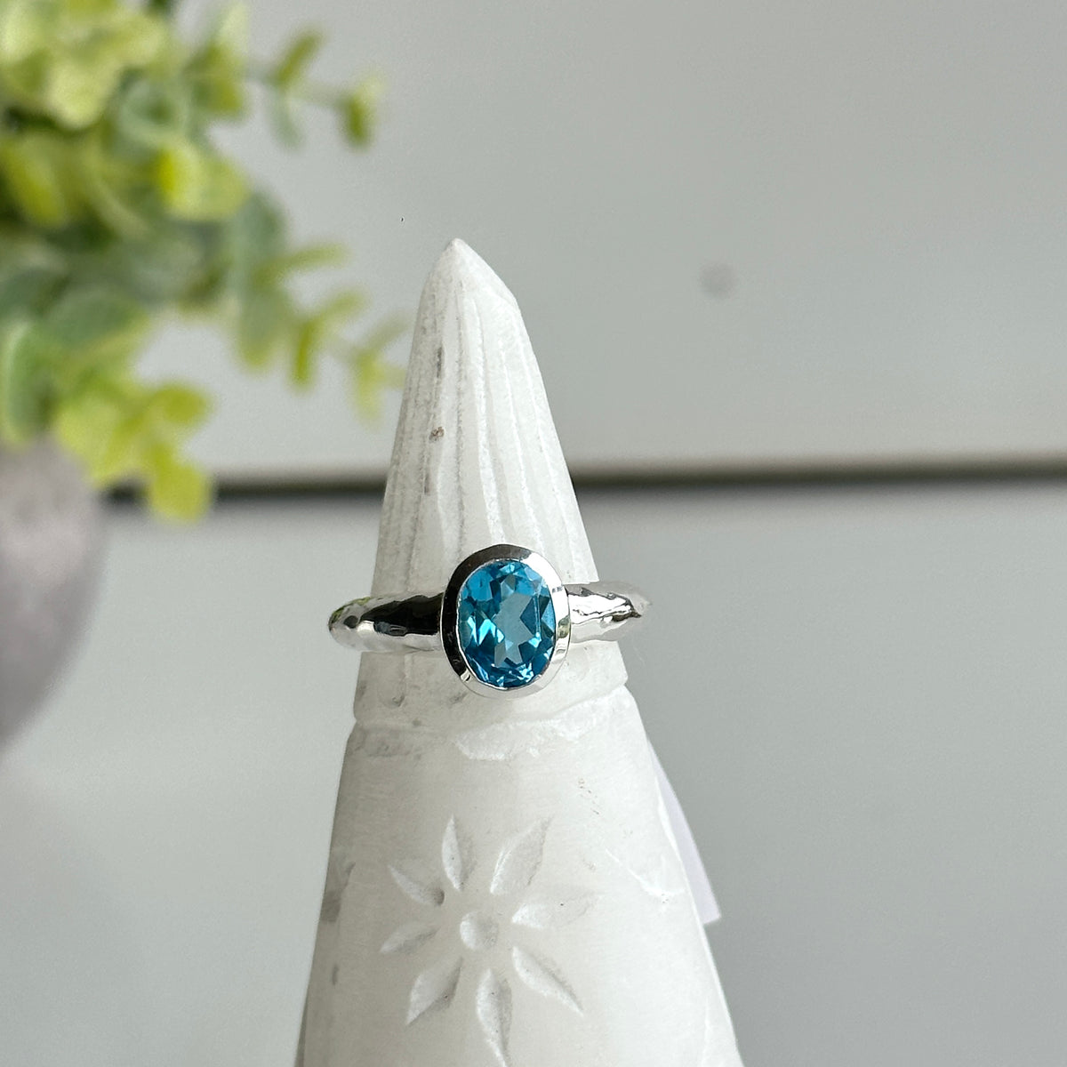 Blue Topaz Oval Ring Sz9