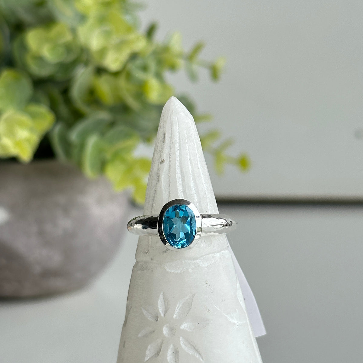 Blue Topaz Oval Ring Sz9